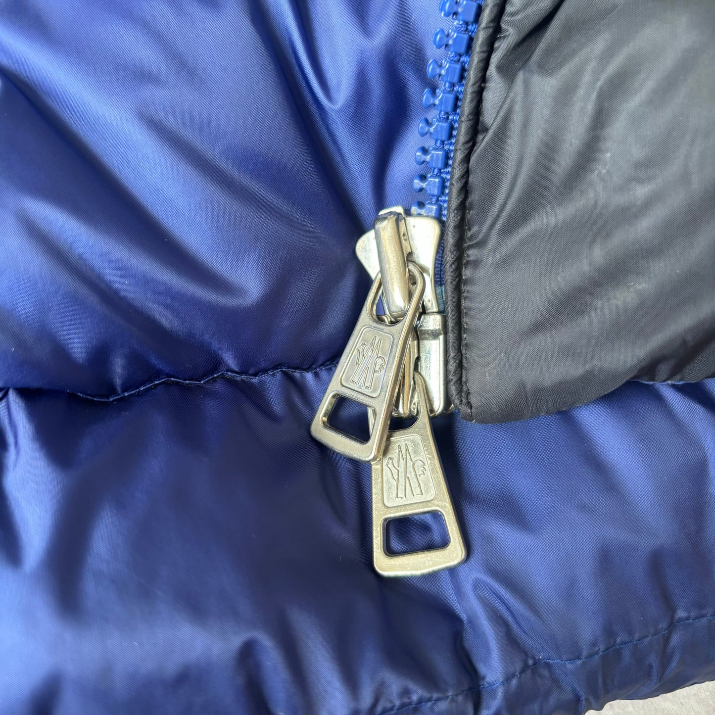 Moncler Thoule Puffer Jacket - Size 5