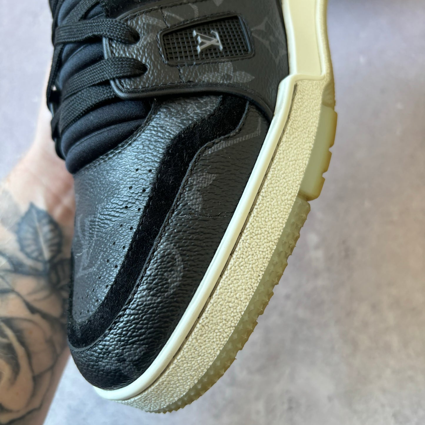 Louis Vuitton Trainers - Fits UK 8/8.5