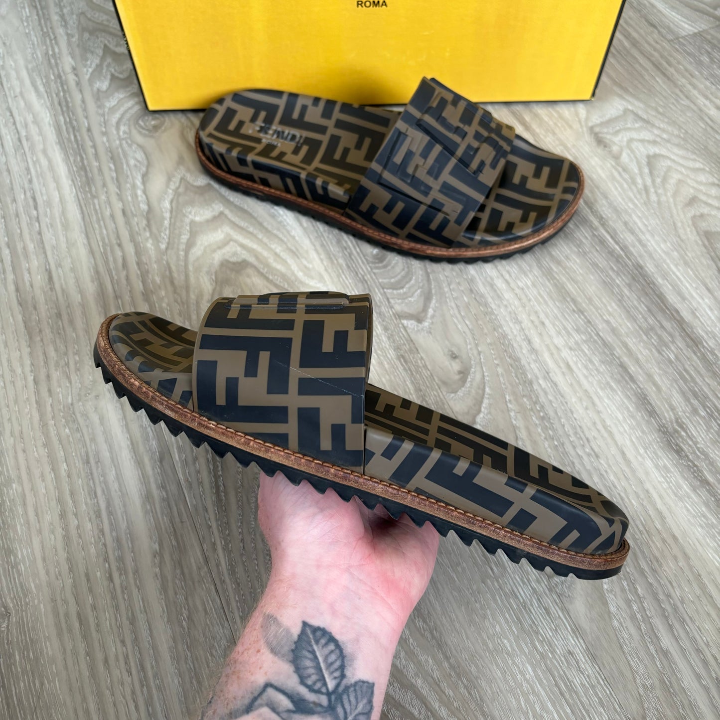 Fendi Sliders UK 9