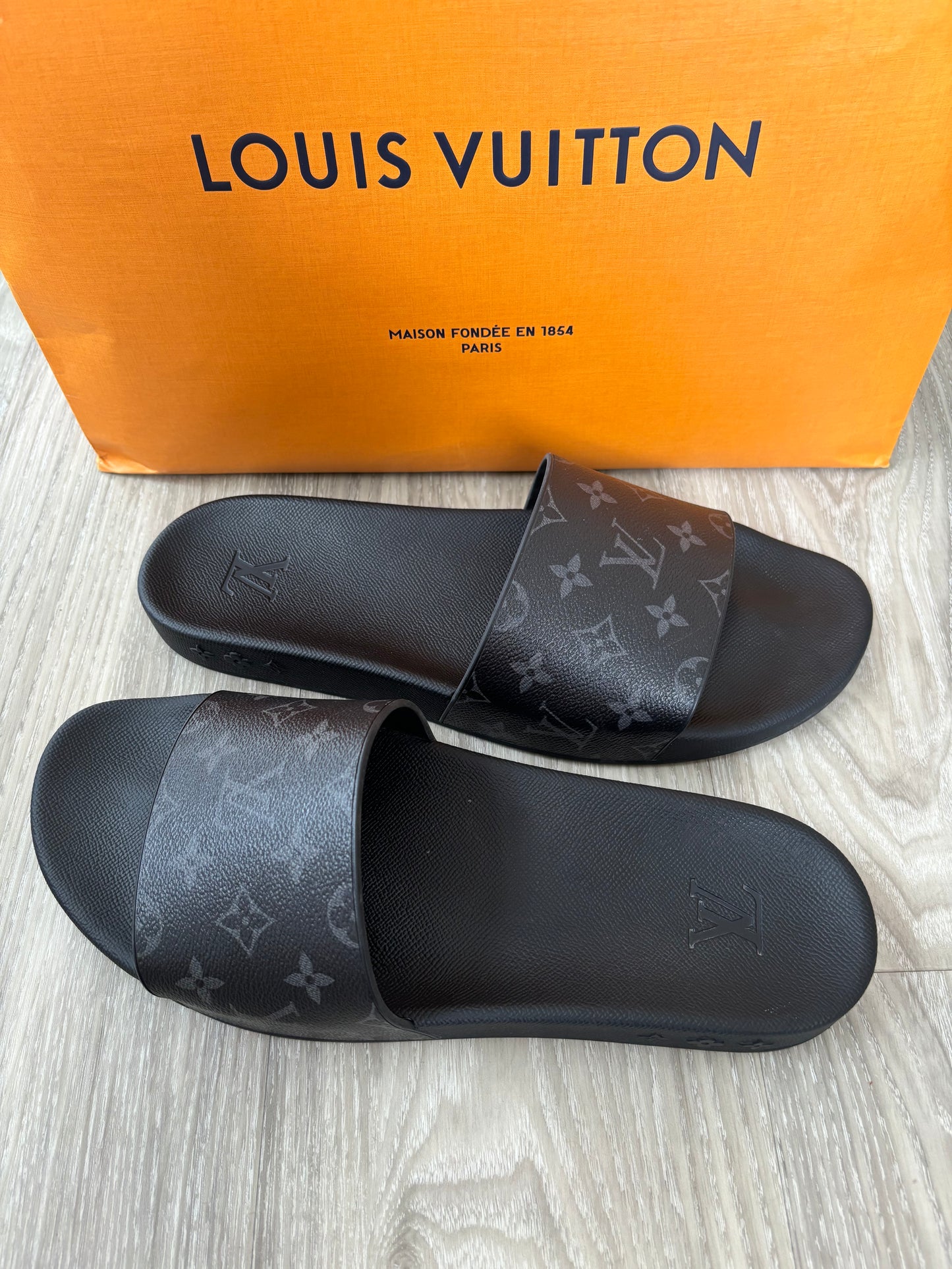 Louis Vuitton Sliders UK 12