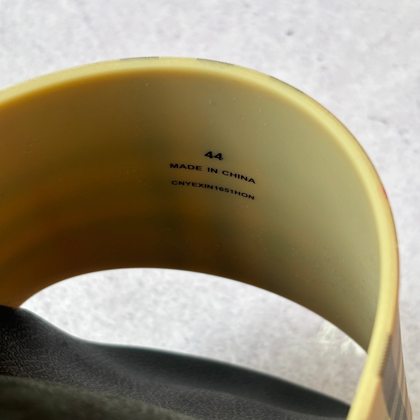 Burberry Sliders - UK 10