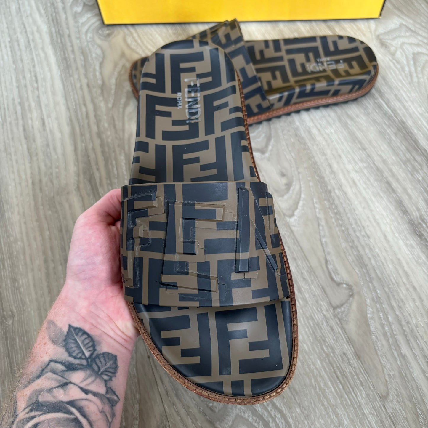 Fendi Sliders UK 9