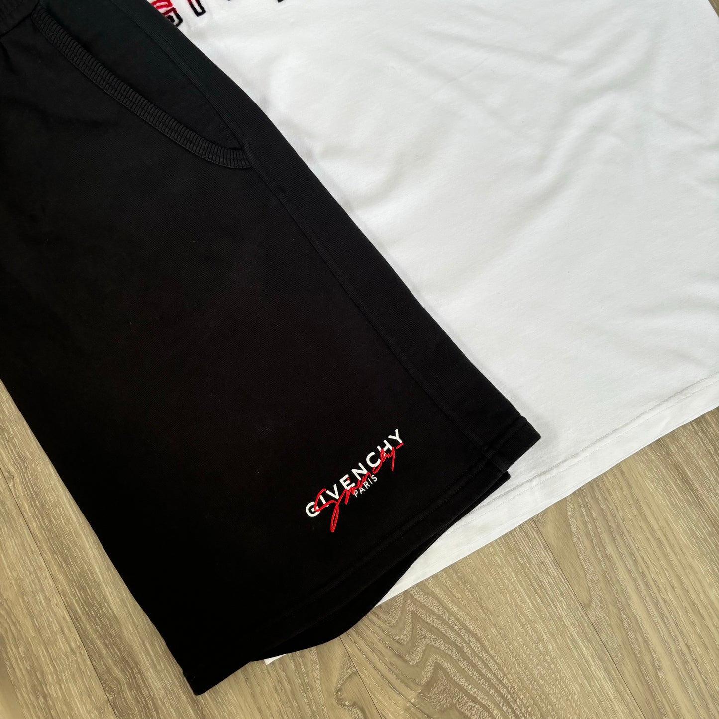 Givenchy T-Shirt & Shorts Set Size M (Oversized)