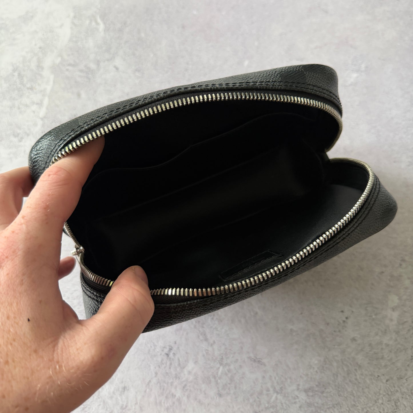 Louis Vuitton Damier Wash Bag