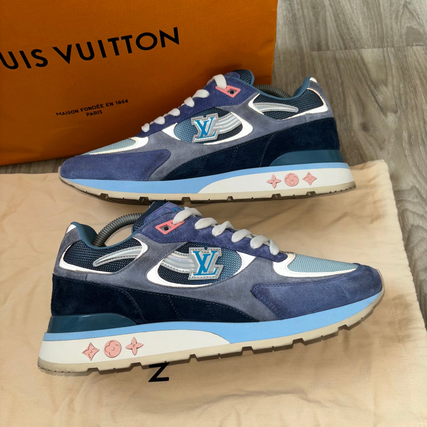 Louis Vuitton Runaway Trainers UK 8.5