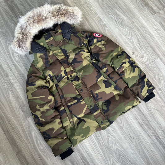 Canada Goose Wyndham Parka Jacket Size M