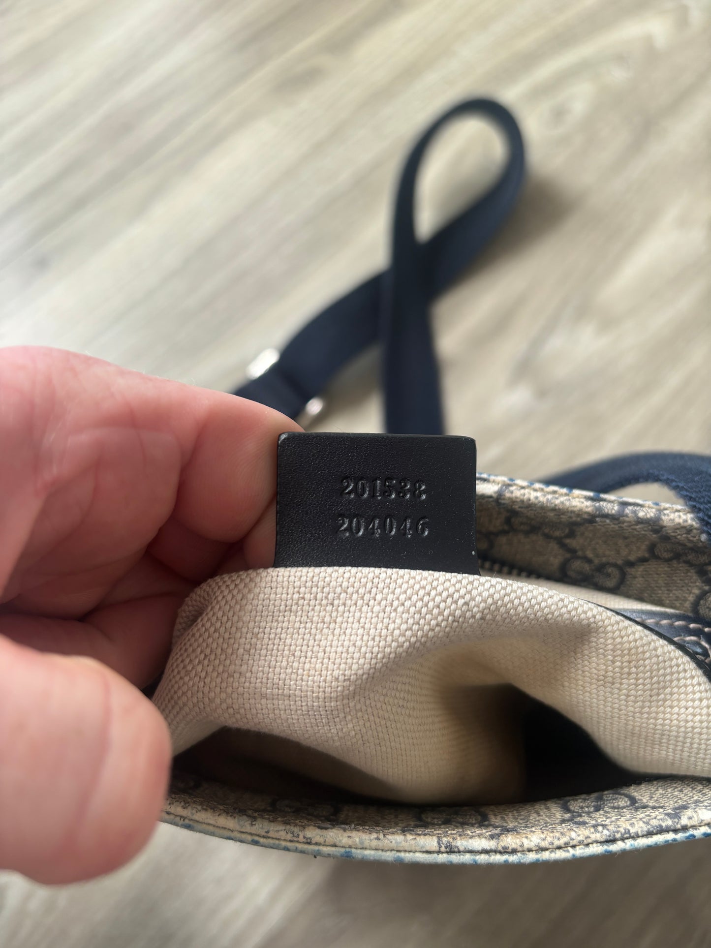 Gucci Messenger Bag (Navy)