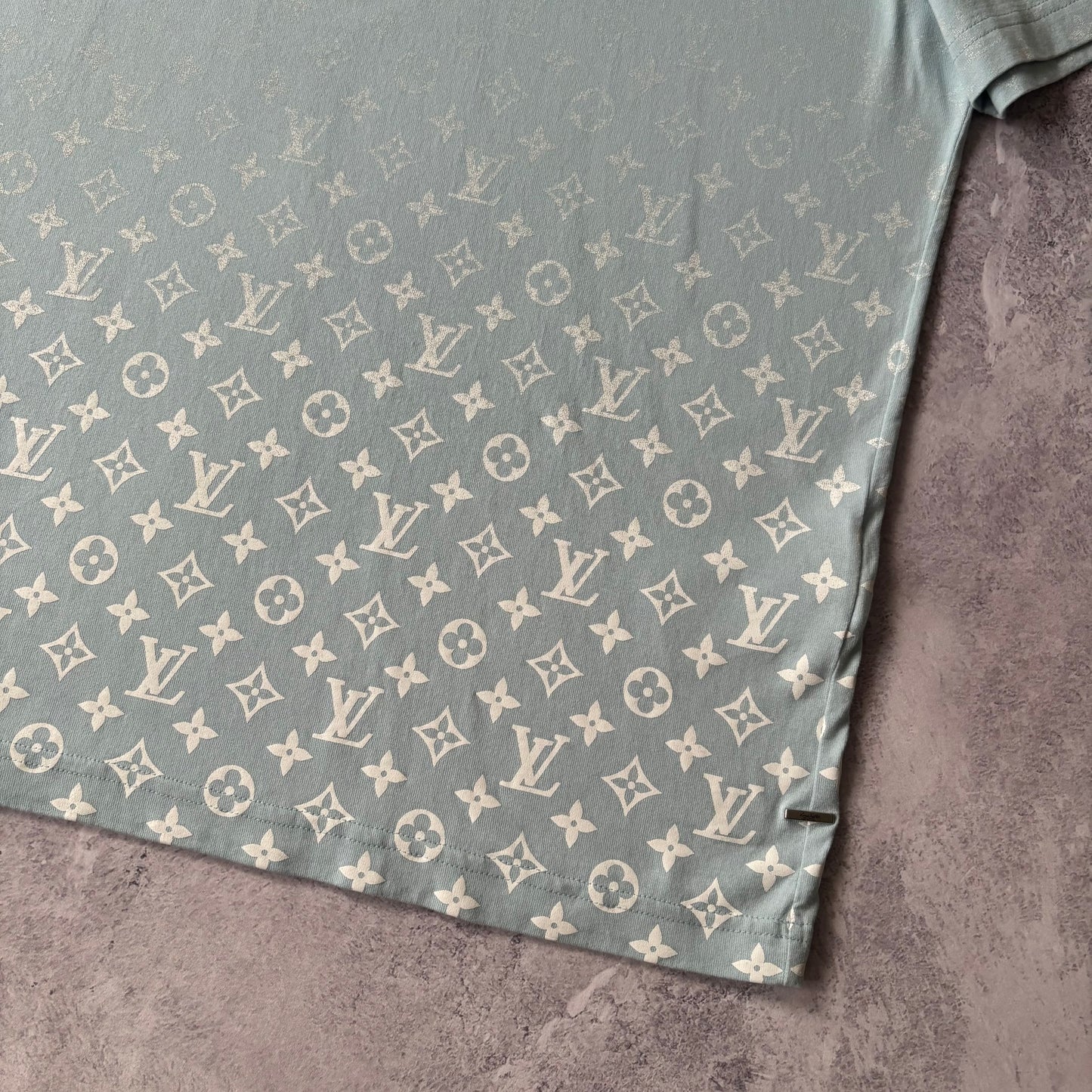 Louis Vuitton Gradient T-Shirt - Medium