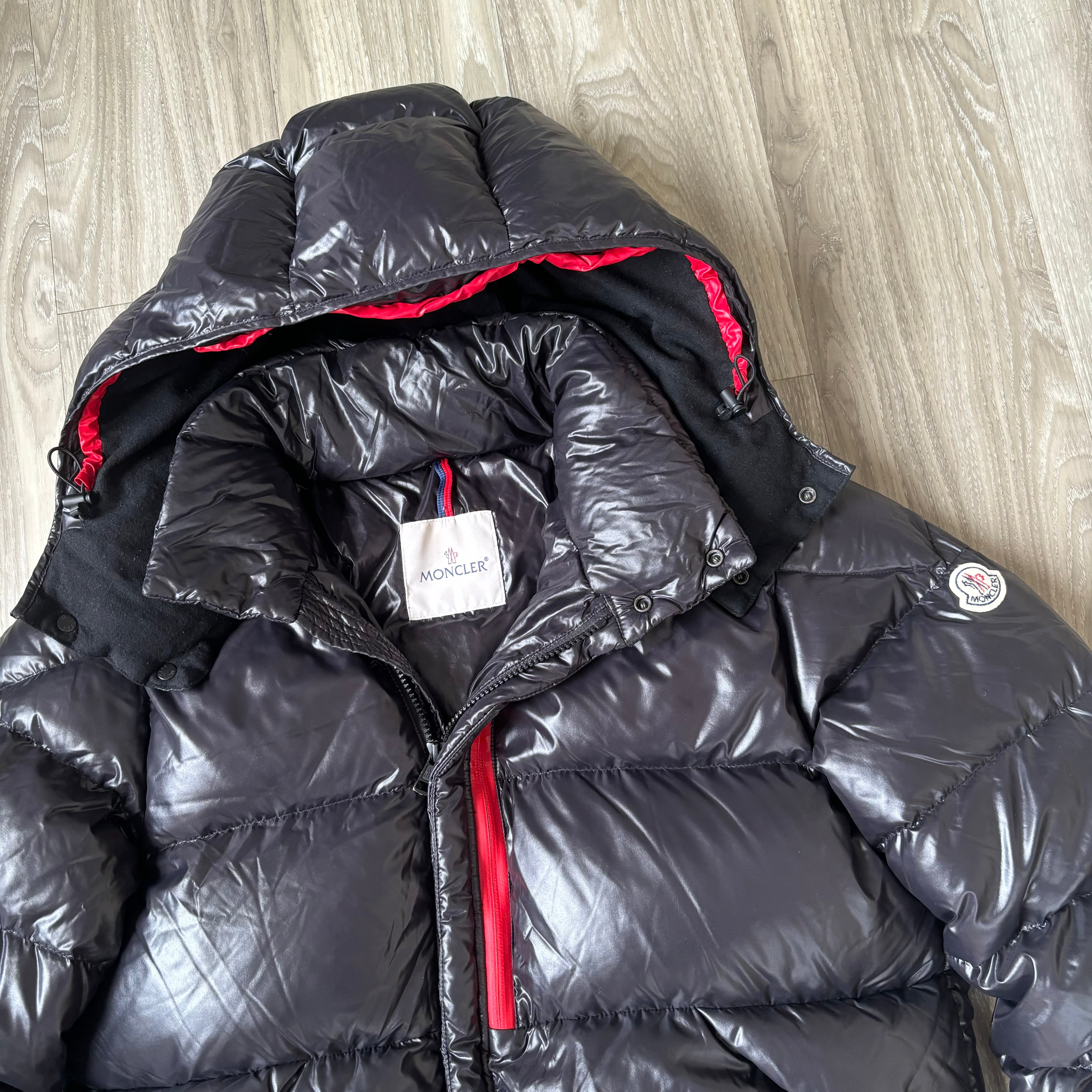 Moncler Marlioz Puffer Jacket – Designer Direct