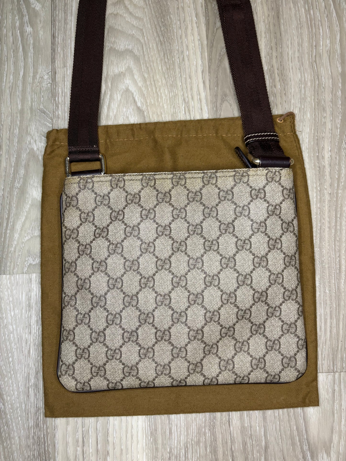 Gucci Messenger Bag (Brown)