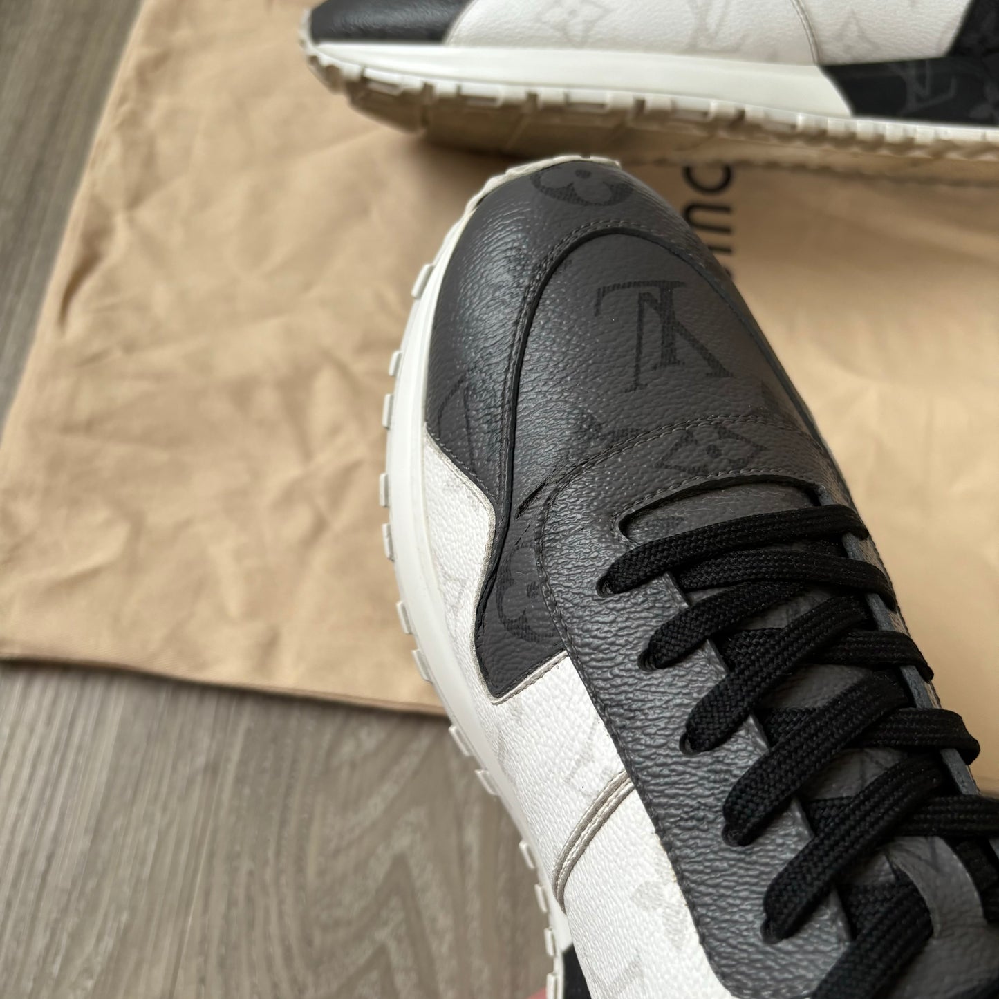 Louis Vuitton Runaway Trainers UK 9.5