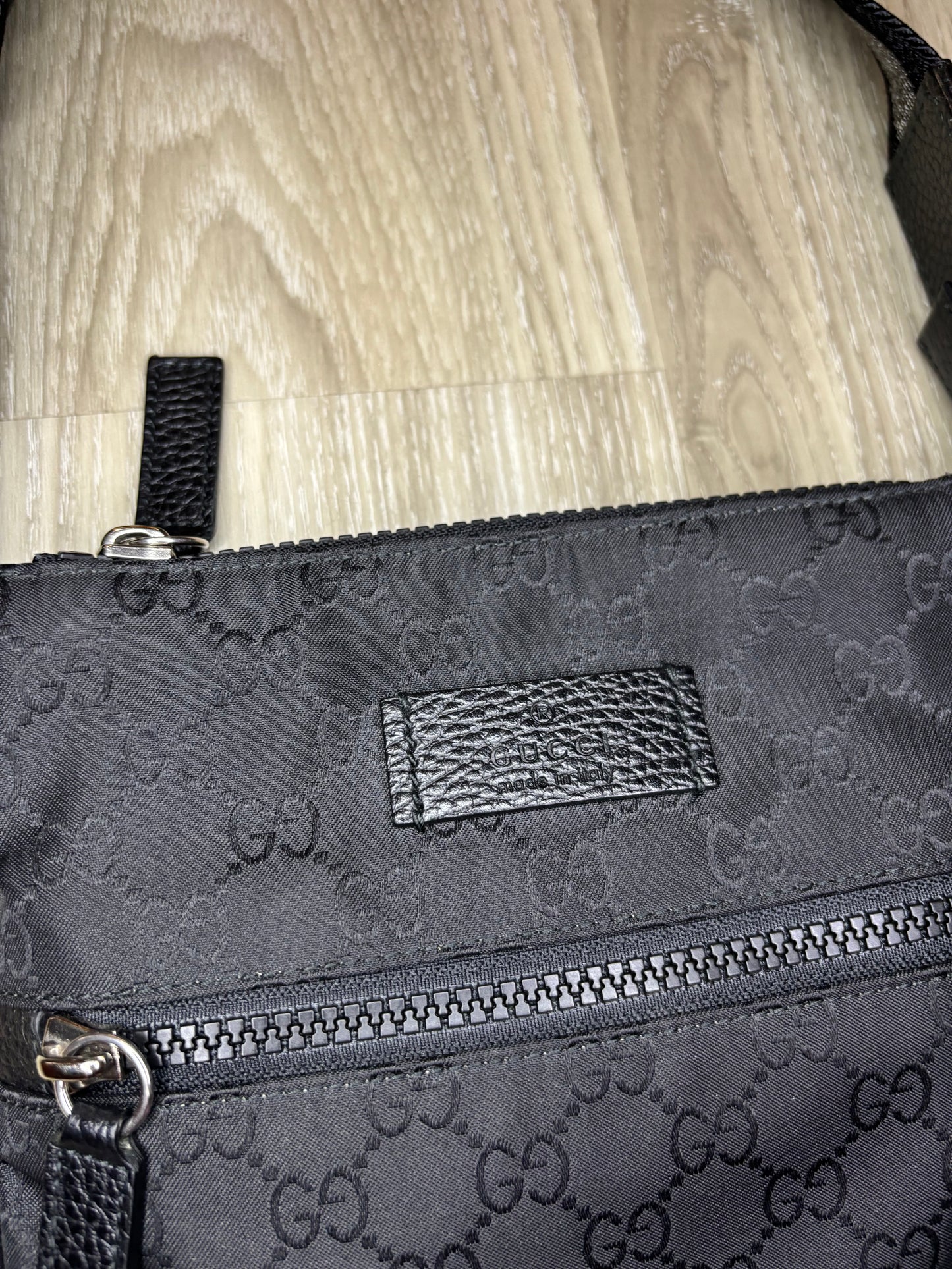 Gucci Messenger Bag (Black)