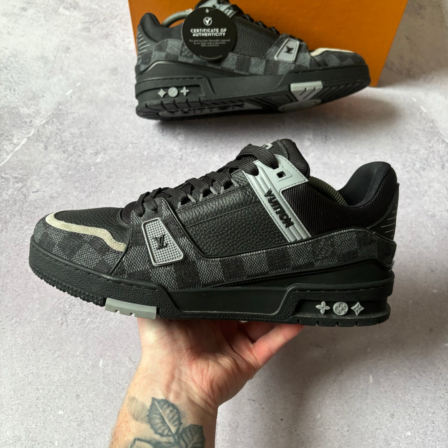 Louis Vuitton Trainers - UK 9