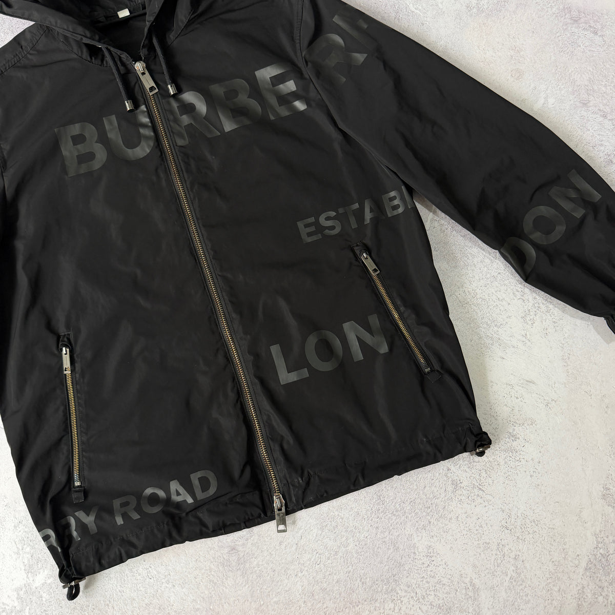 Burberry Windbreaker Jacket - Medium