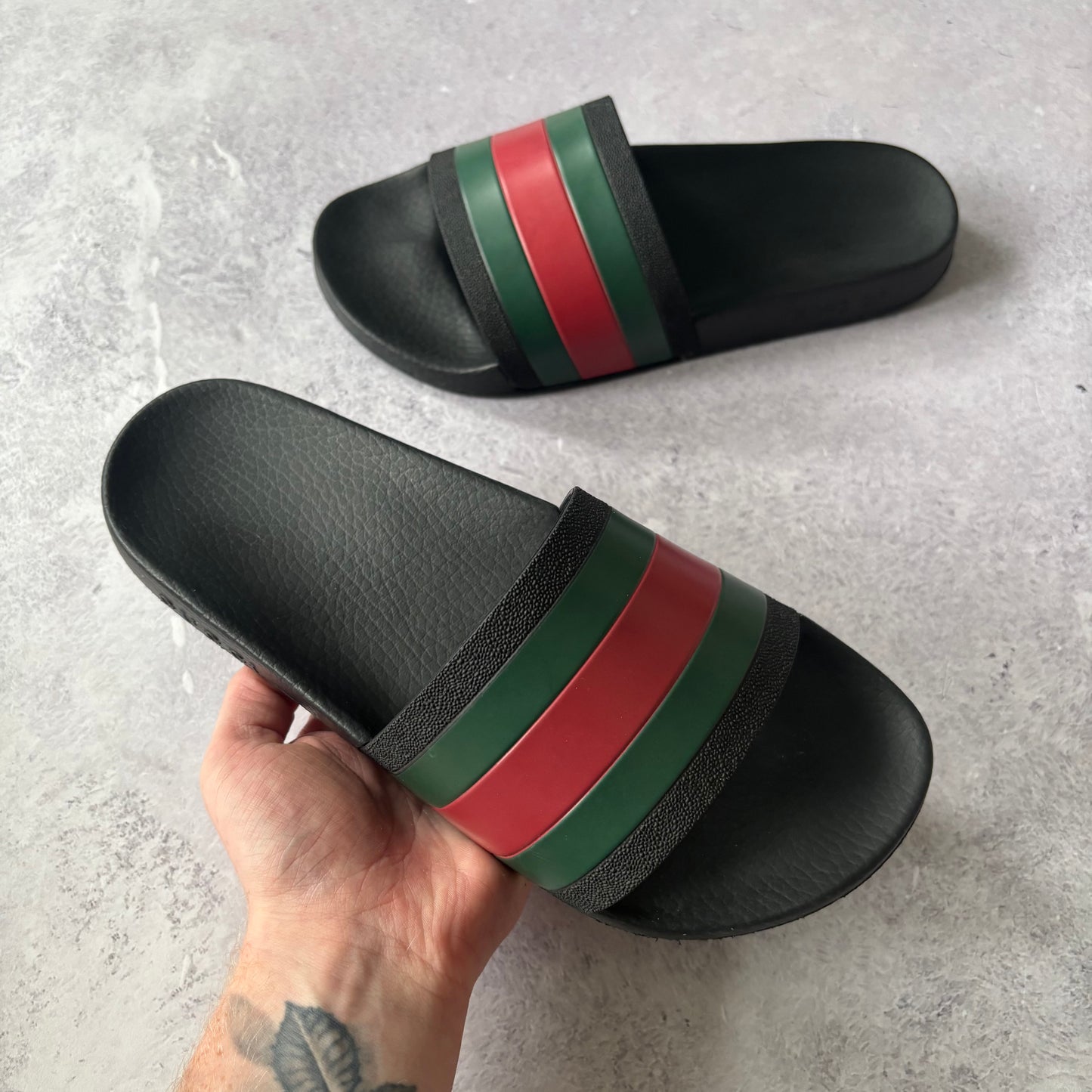 Gucci Pursuit Sliders - UK 7
