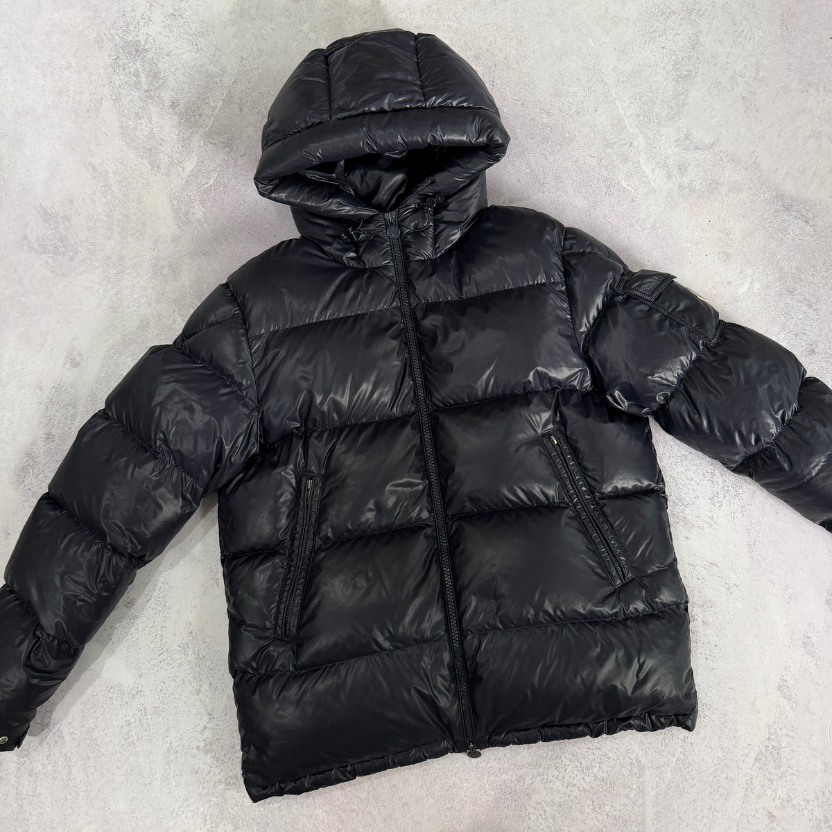 Moncler Ecrins Puffer Jacket - Size 4