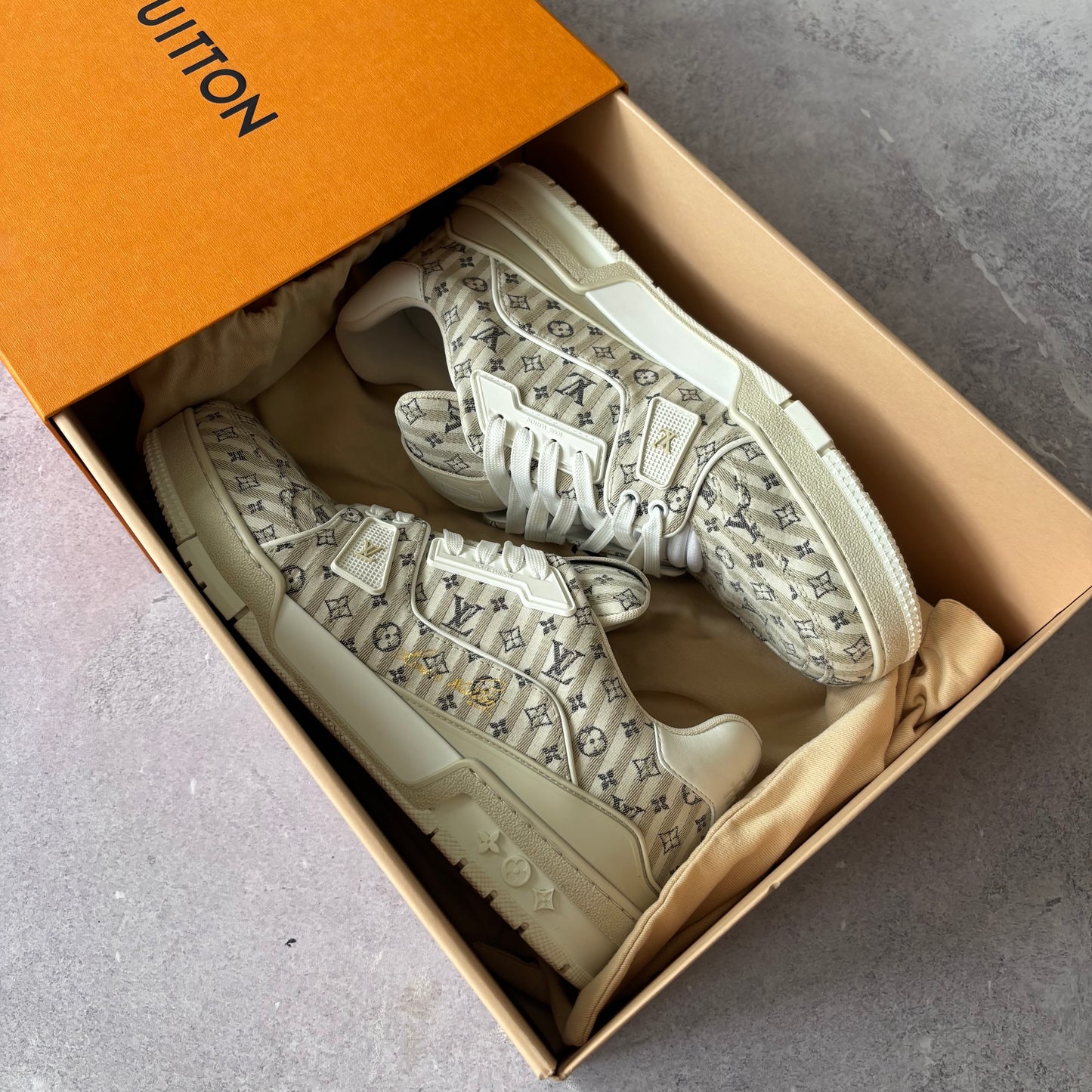 Louis Vuitton Trainers - Fits UK 10