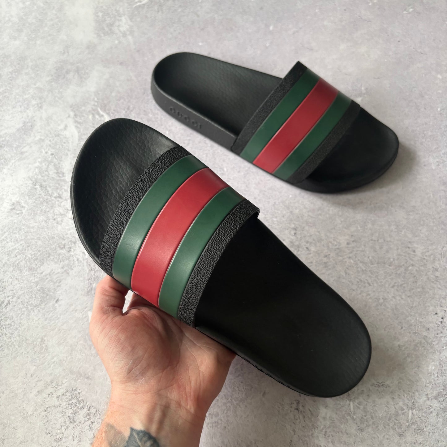 Gucci Pursuit Sliders - UK 7
