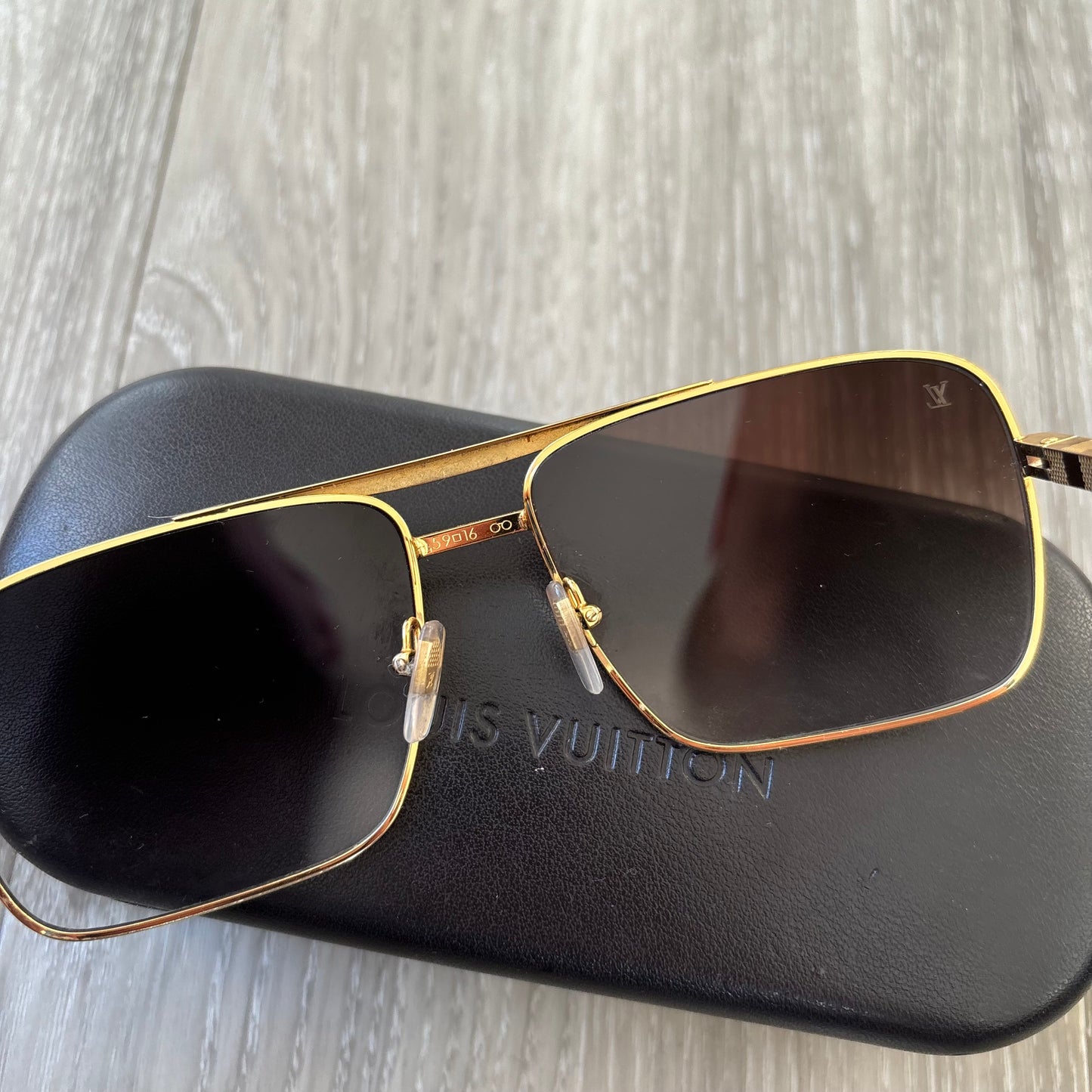 Louis Vuitton Attitude Sunglasses Gold