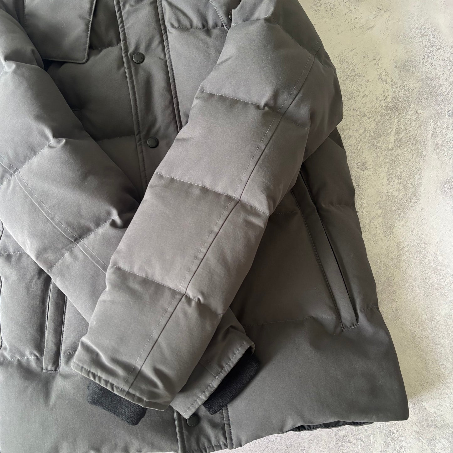 Canada Goose Wyndham Parka Jacket - Small