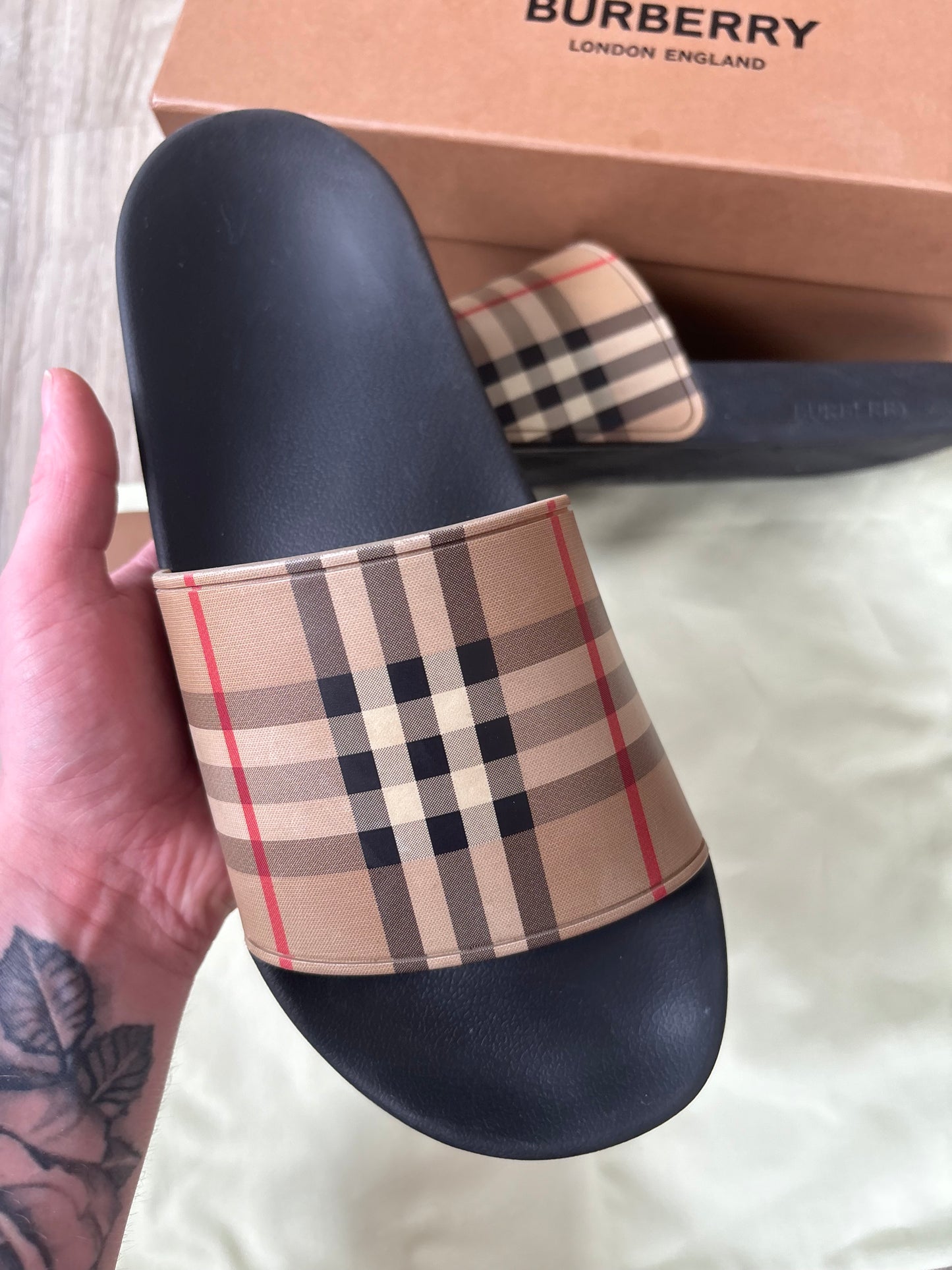 Burberry Sliders UK 9