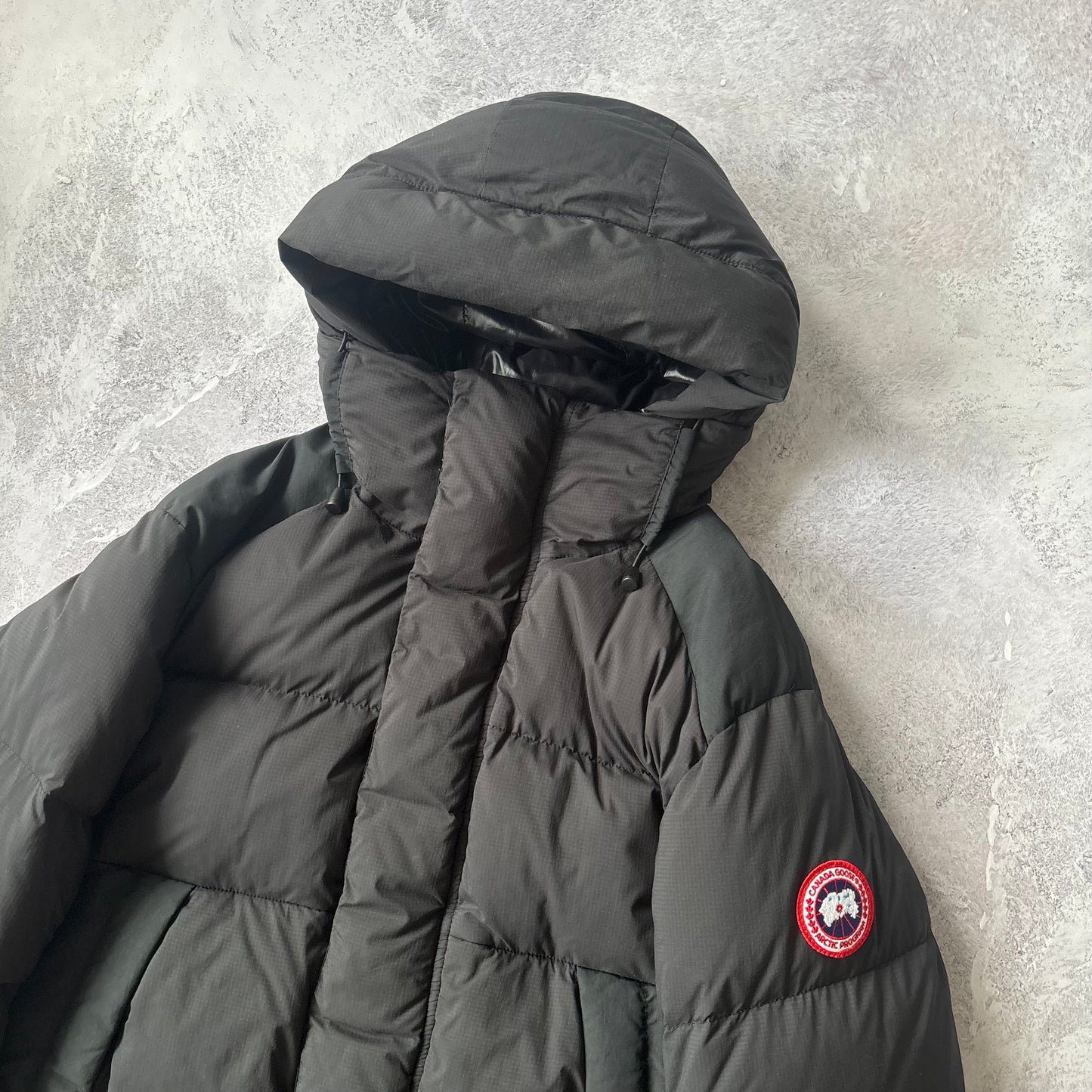 Canada Goose Armstrong Puffer Jacket - Medium