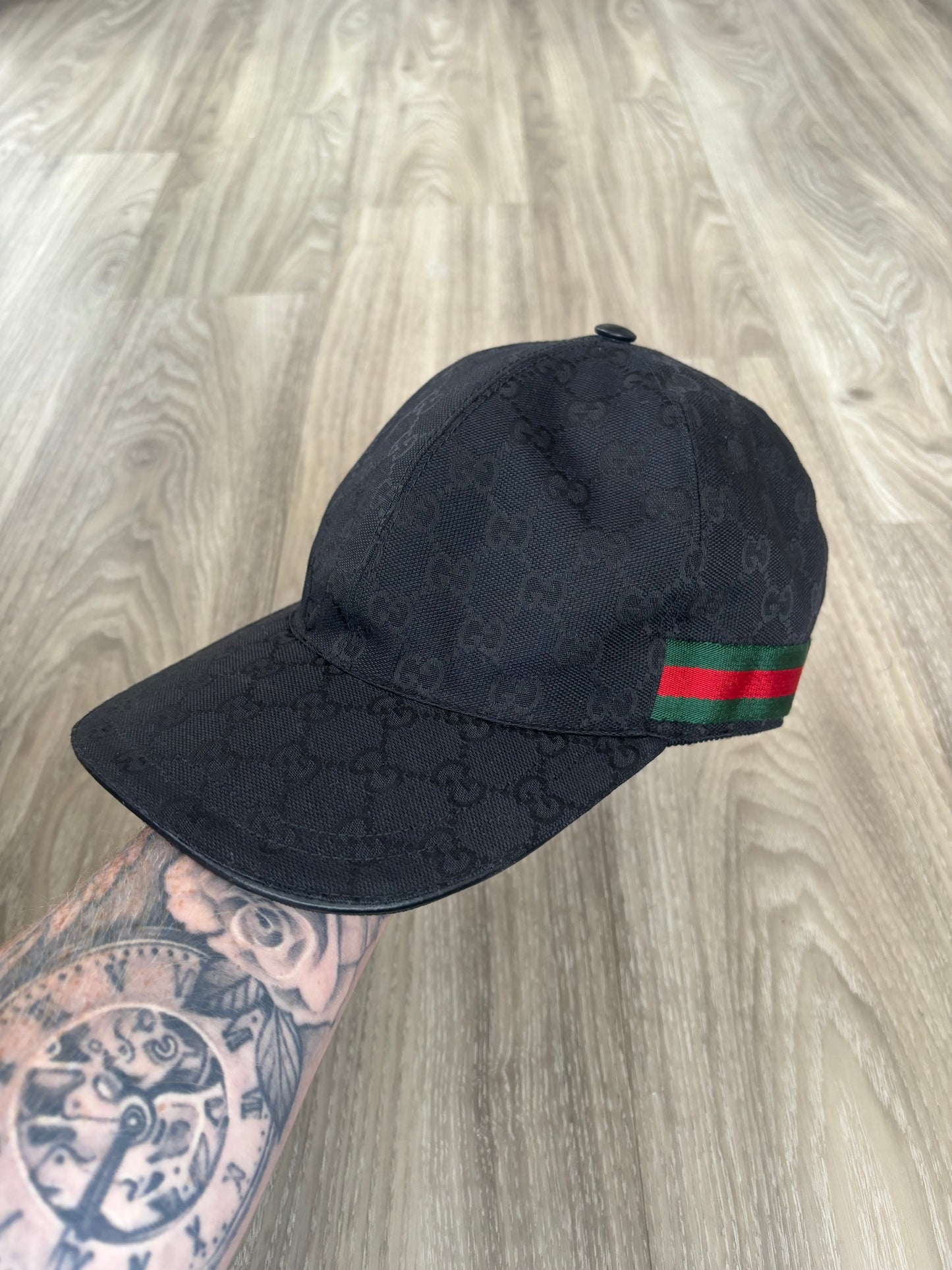 Gucci Cap (Medium)