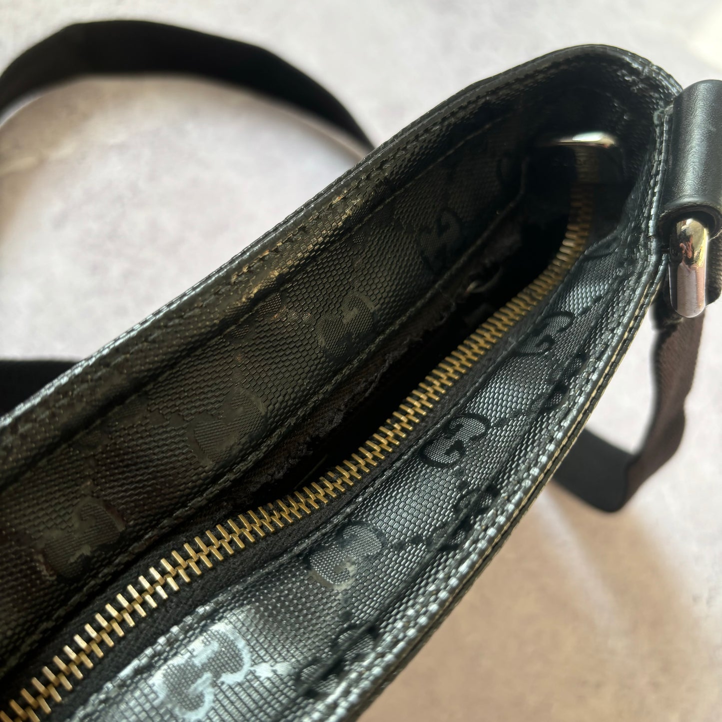 Gucci Messenger Bag