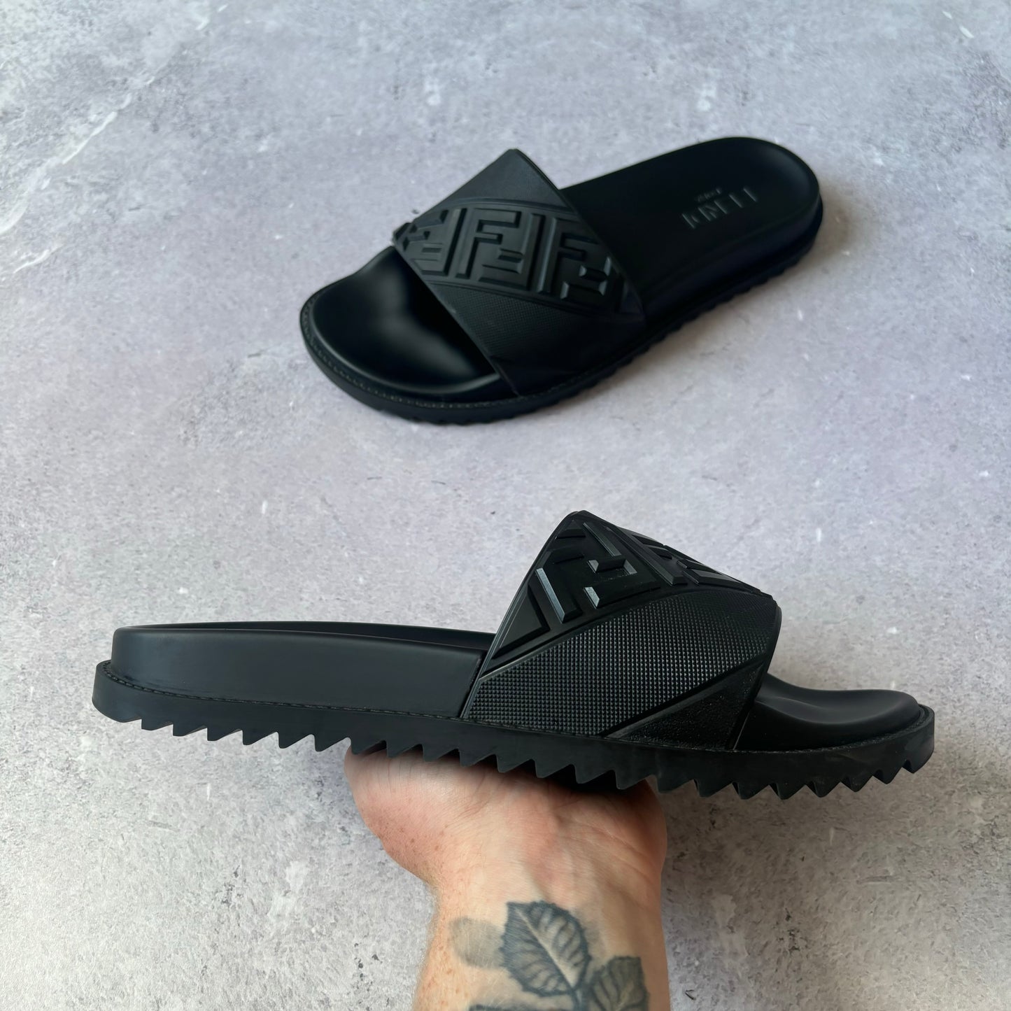 Fendi Sliders - UK 8