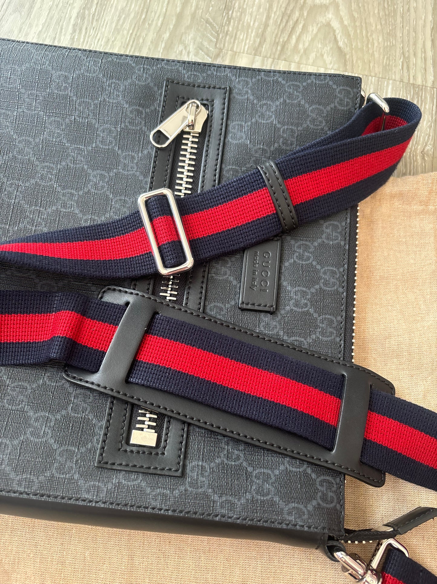 Gucci Messenger Bag