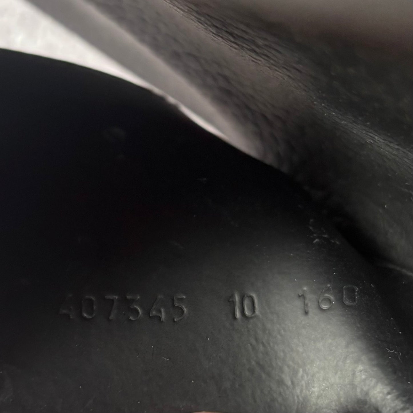 Gucci Sliders - UK 10