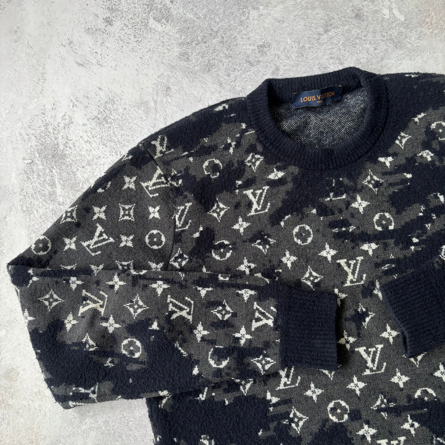 Louis Vuitton Jumper - Medium