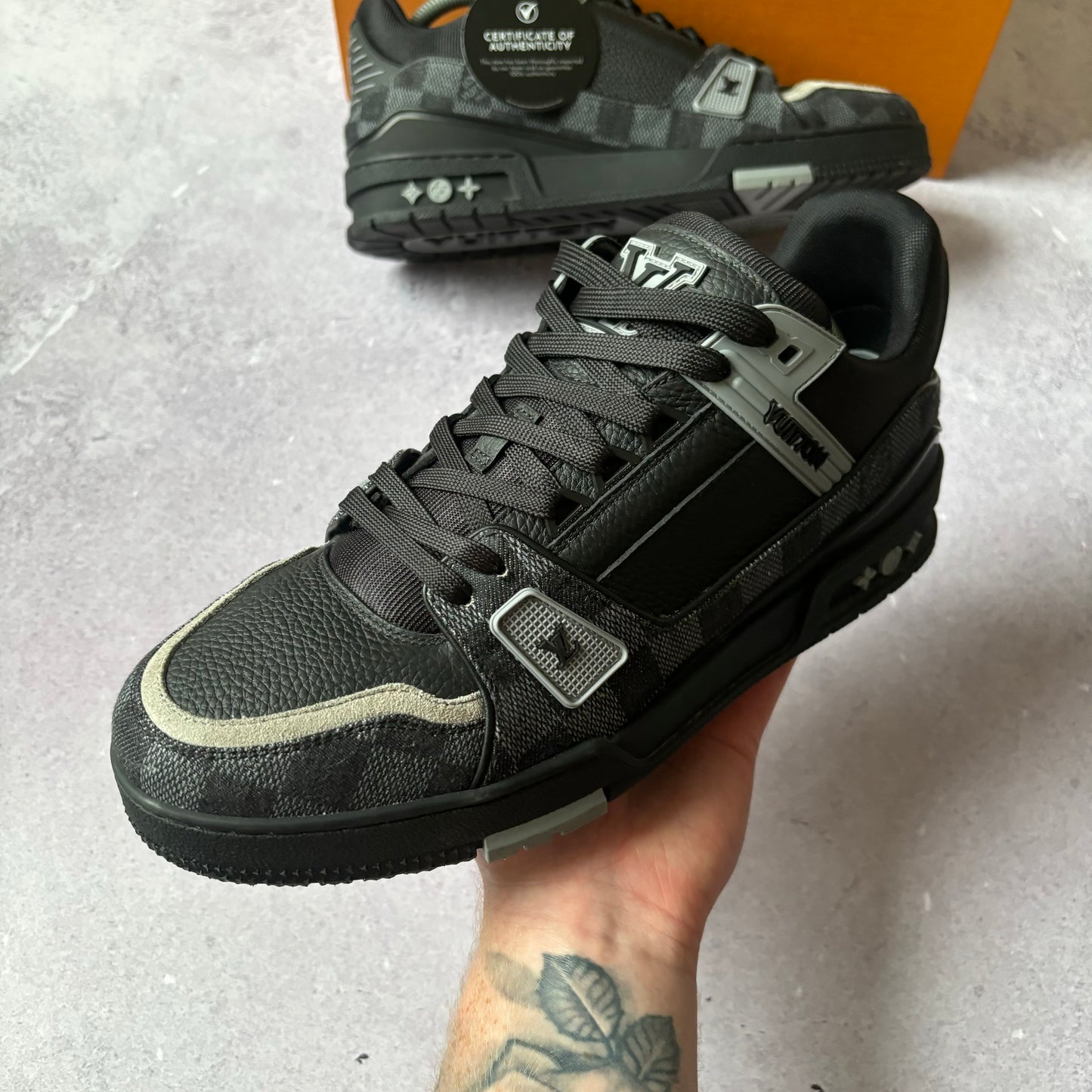 Louis Vuitton Trainers - UK 9