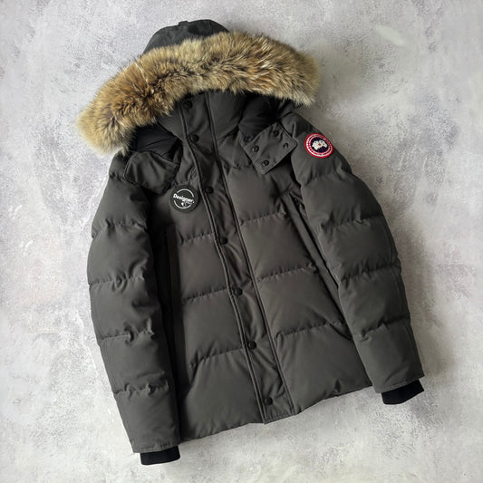 Canada Goose Wyndham Parka - Medium