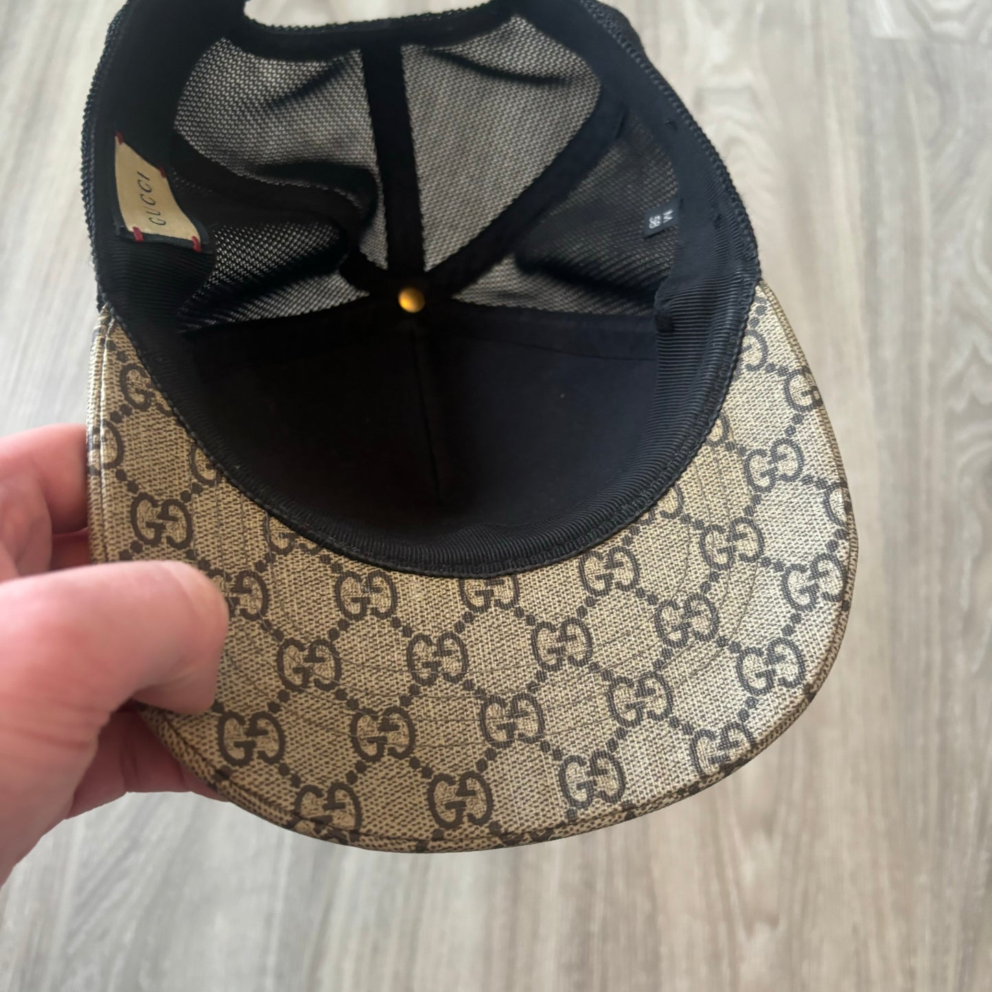 Gucci Cap (Medium)