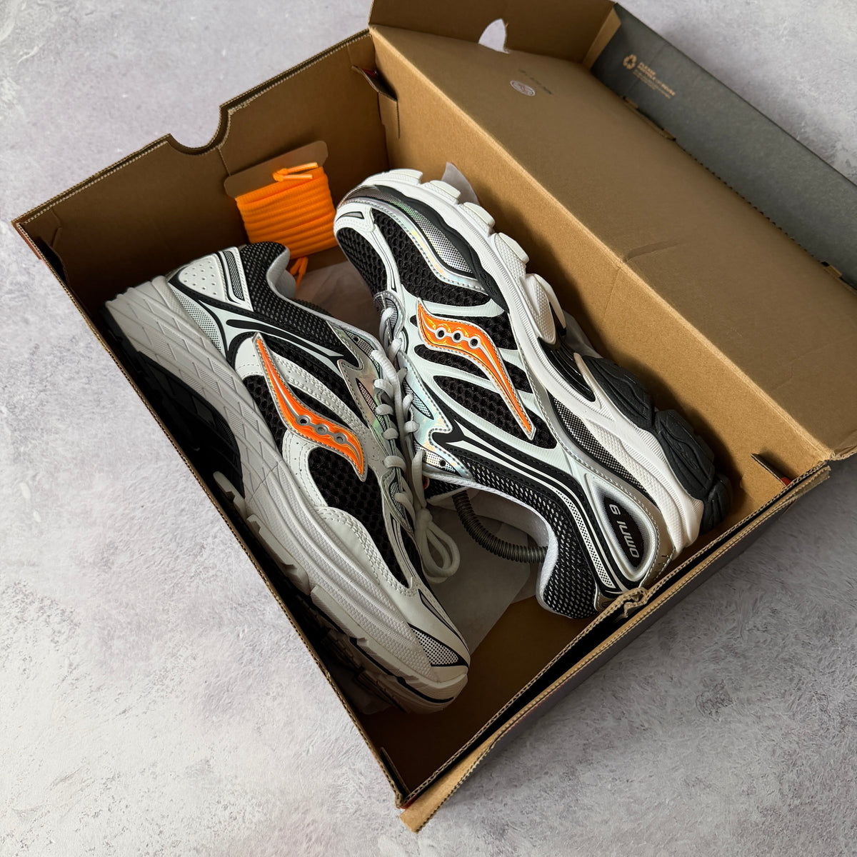 Brand New Saucony Omni ProGrid 9 Trainers