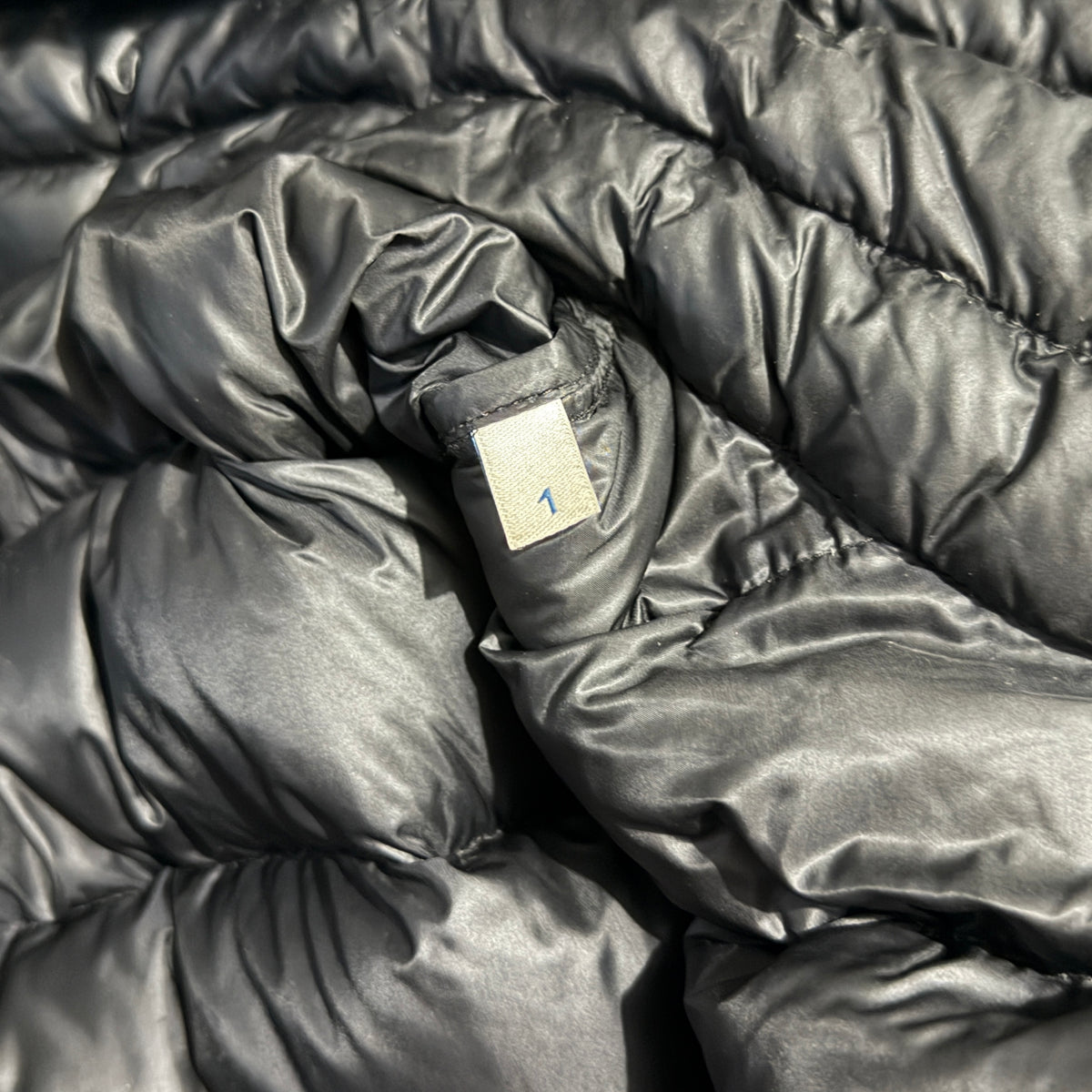 Moncler Valence Puffer Jacket - Size 1