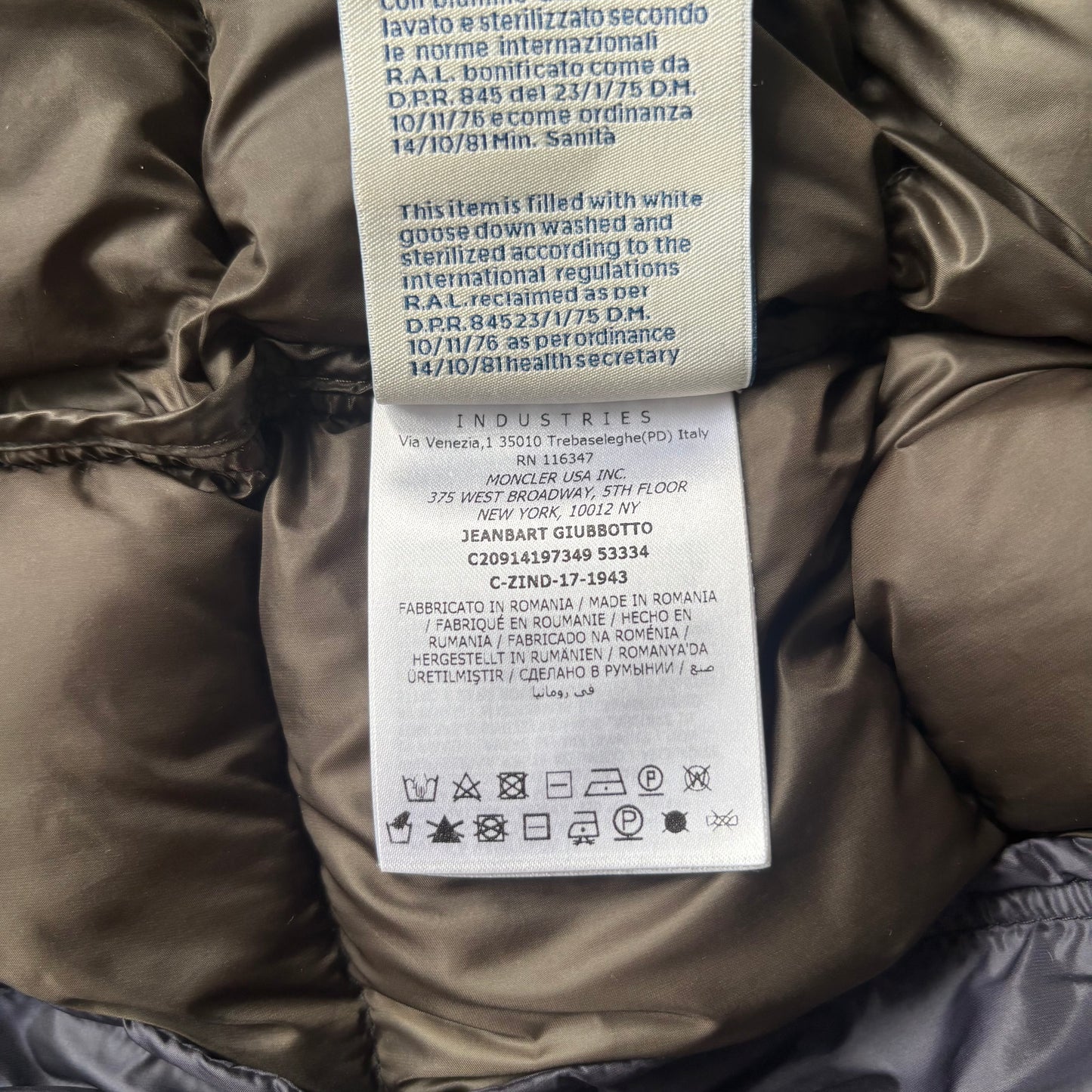 Moncler Jeanbart Puffer Jacket - Size 3