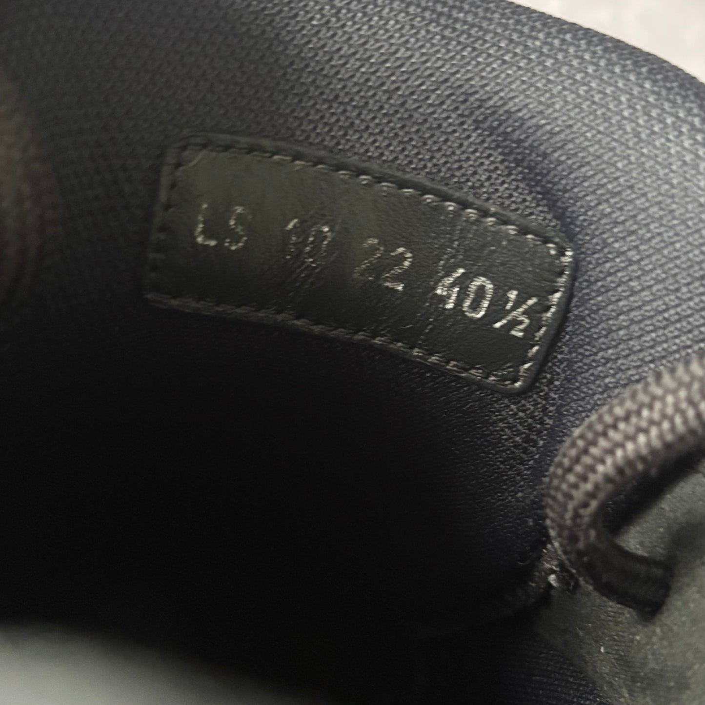 Dior B22 Trainers - Fits UK 7