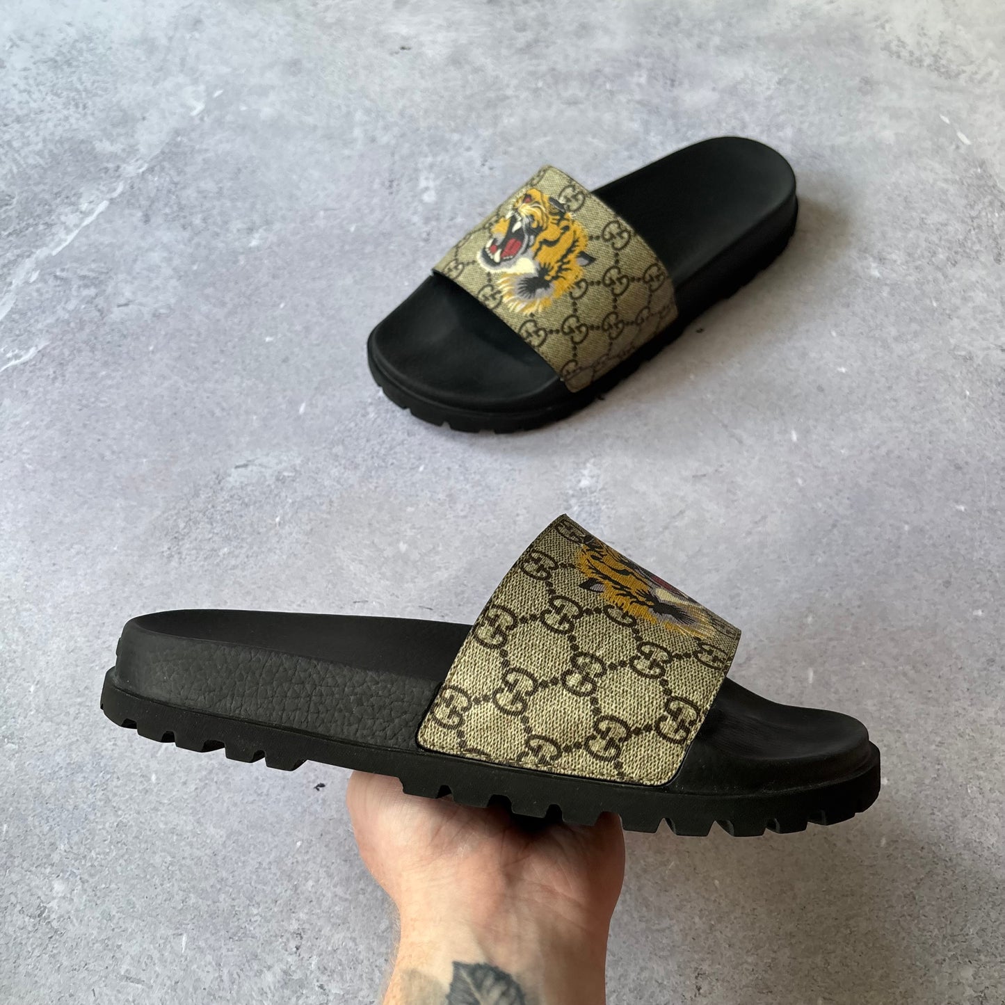 Gucci Sliders - UK 8
