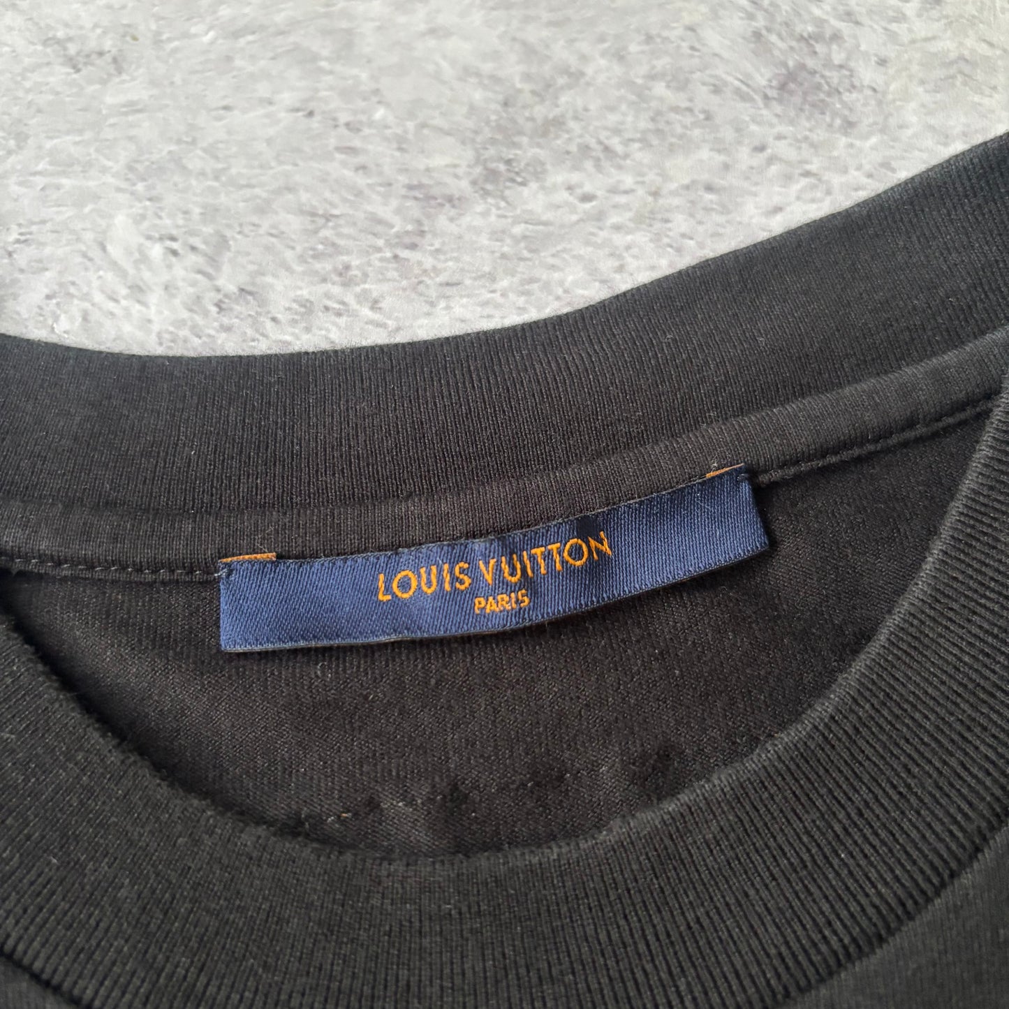 Louis Vuitton T-Shirt - Small