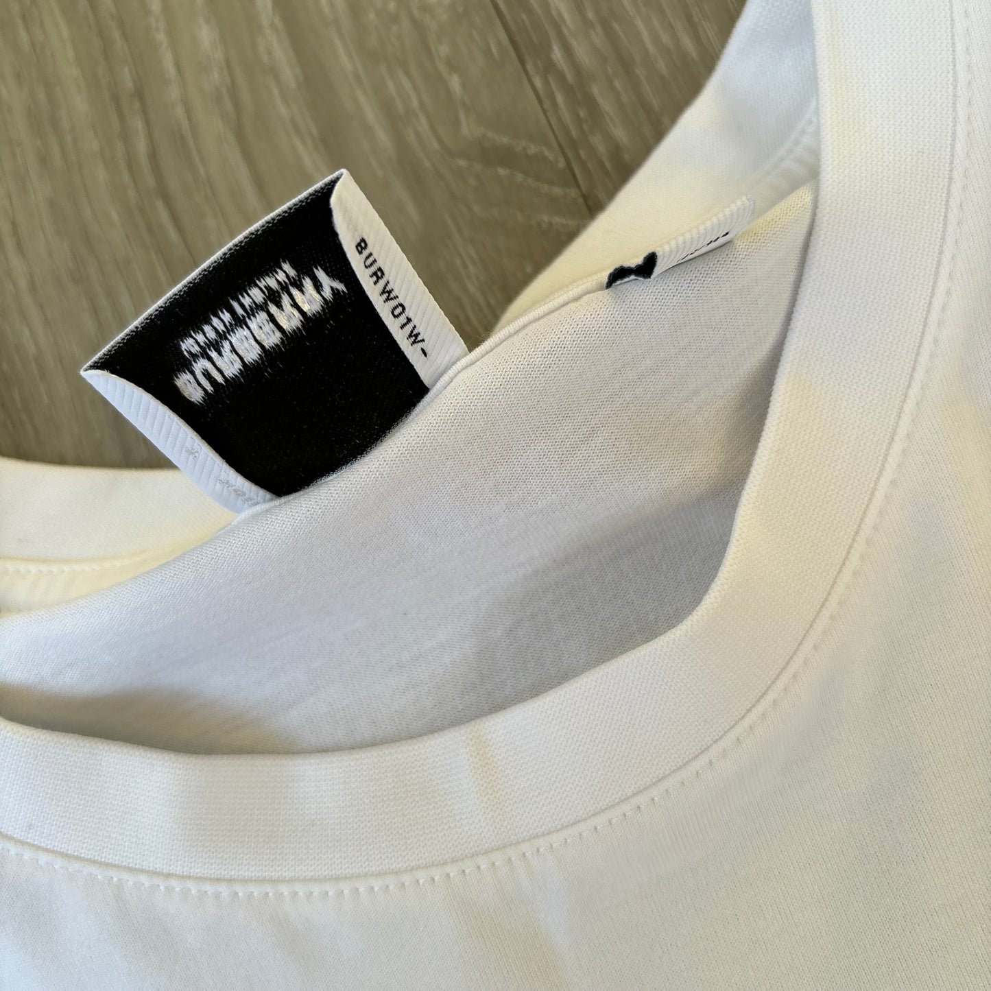 Burberry T-Shirt Size L