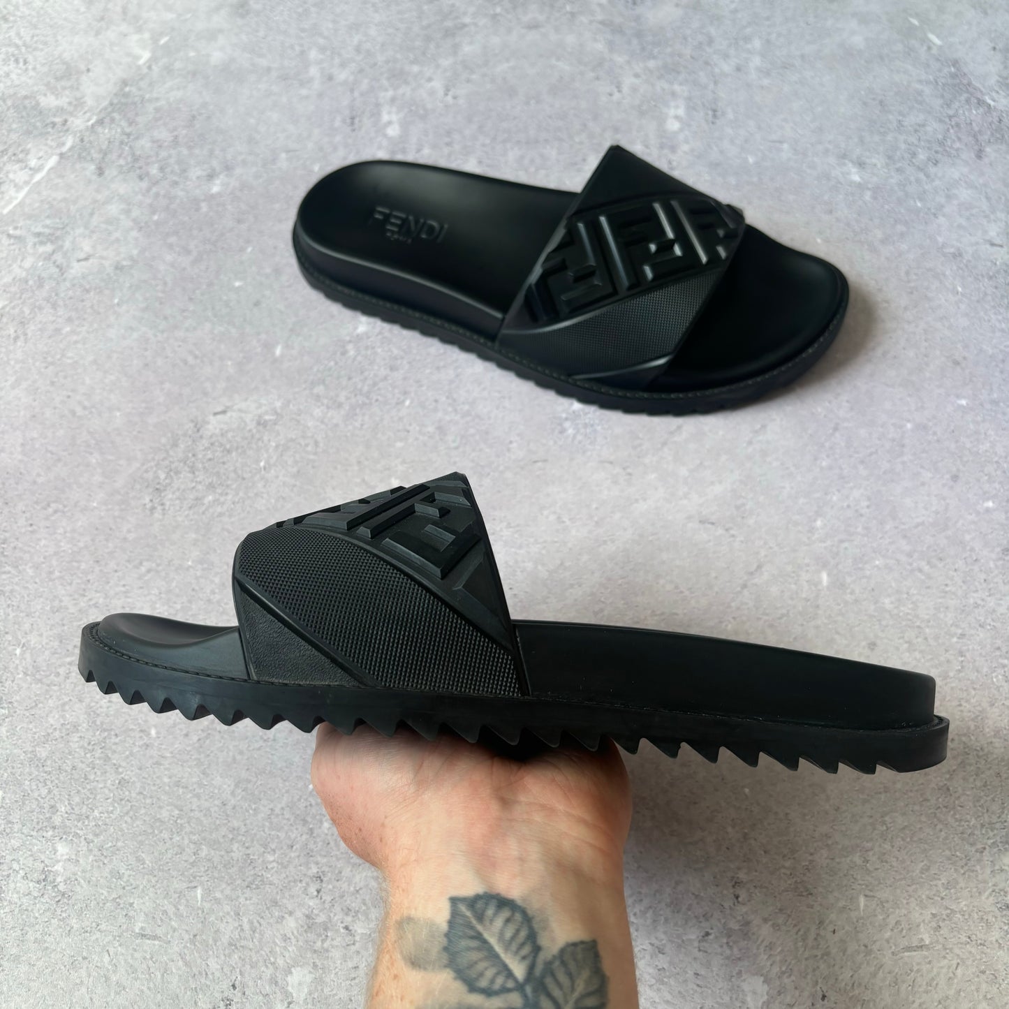 Fendi Sliders - UK 8