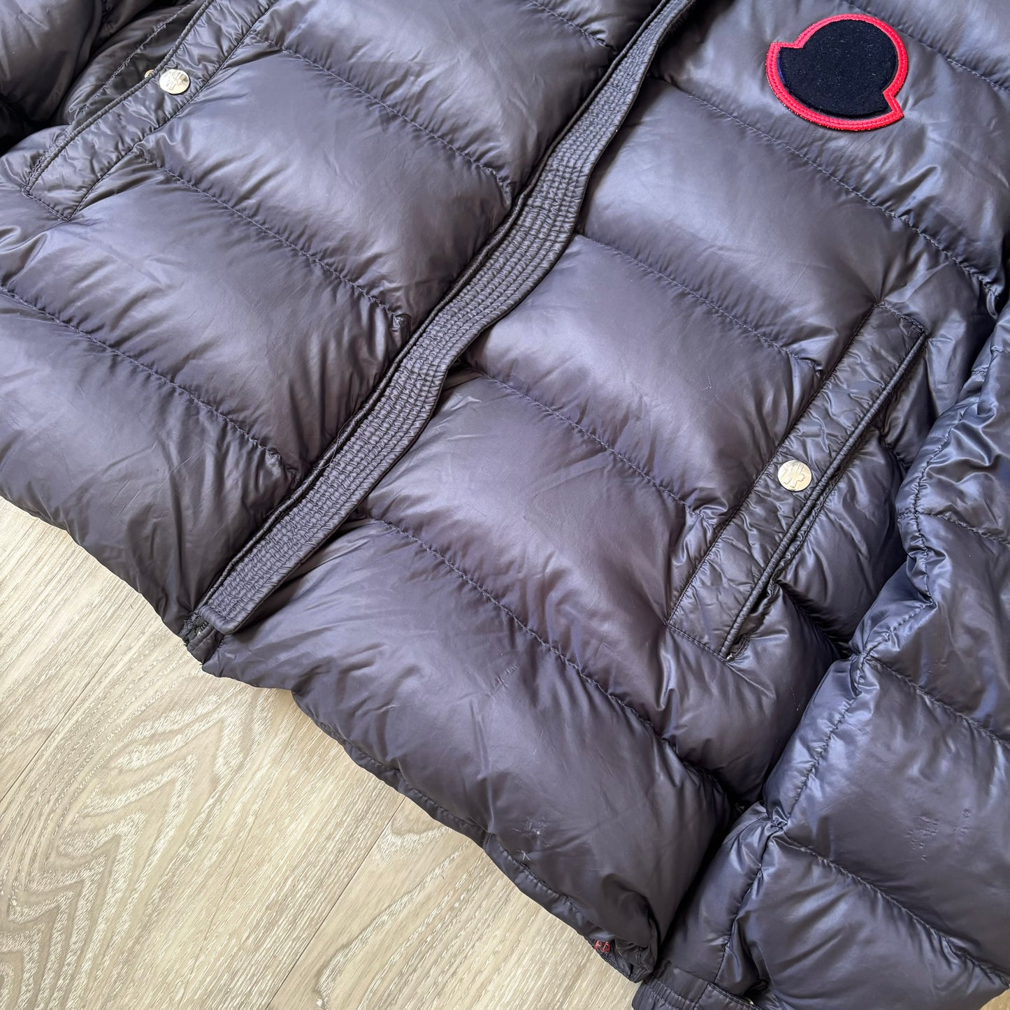 Moncler Sassiere Puffer Jacket Size M