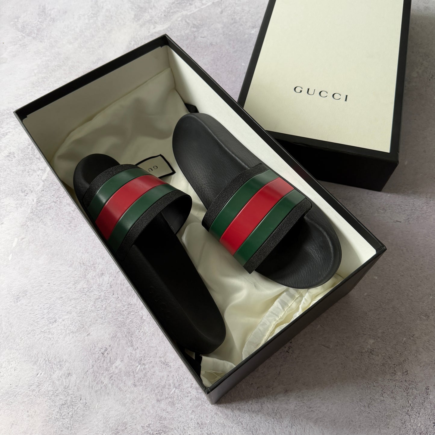 Gucci Pursuit Sliders - UK 9