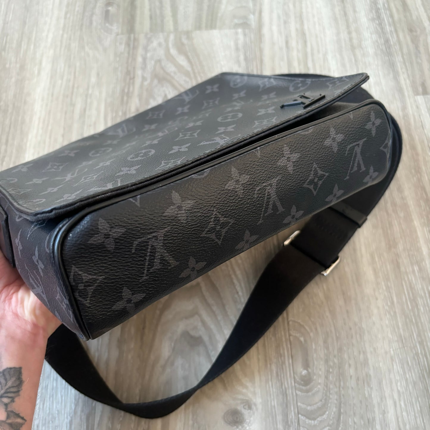 Louis Vuitton Pm Messenger Bag