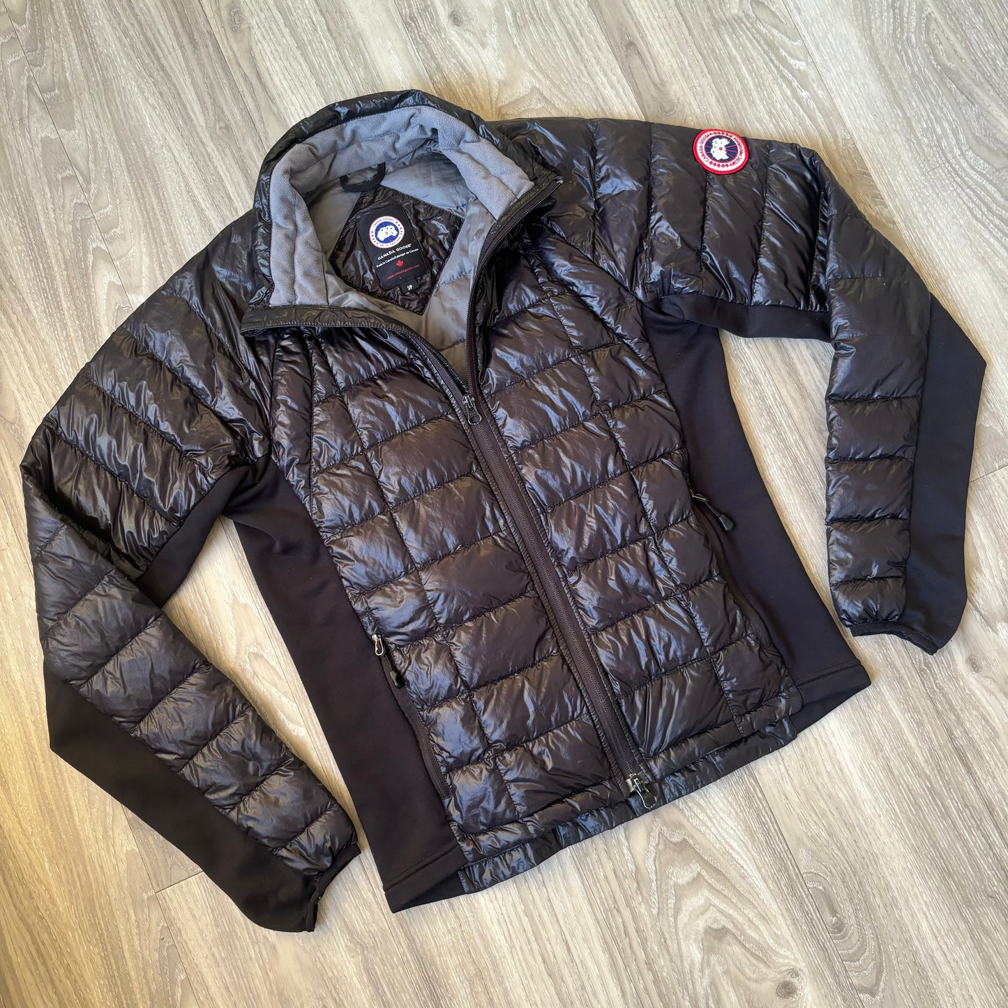 Canada Goose Hybridge Lite Puffer Jacket Size S