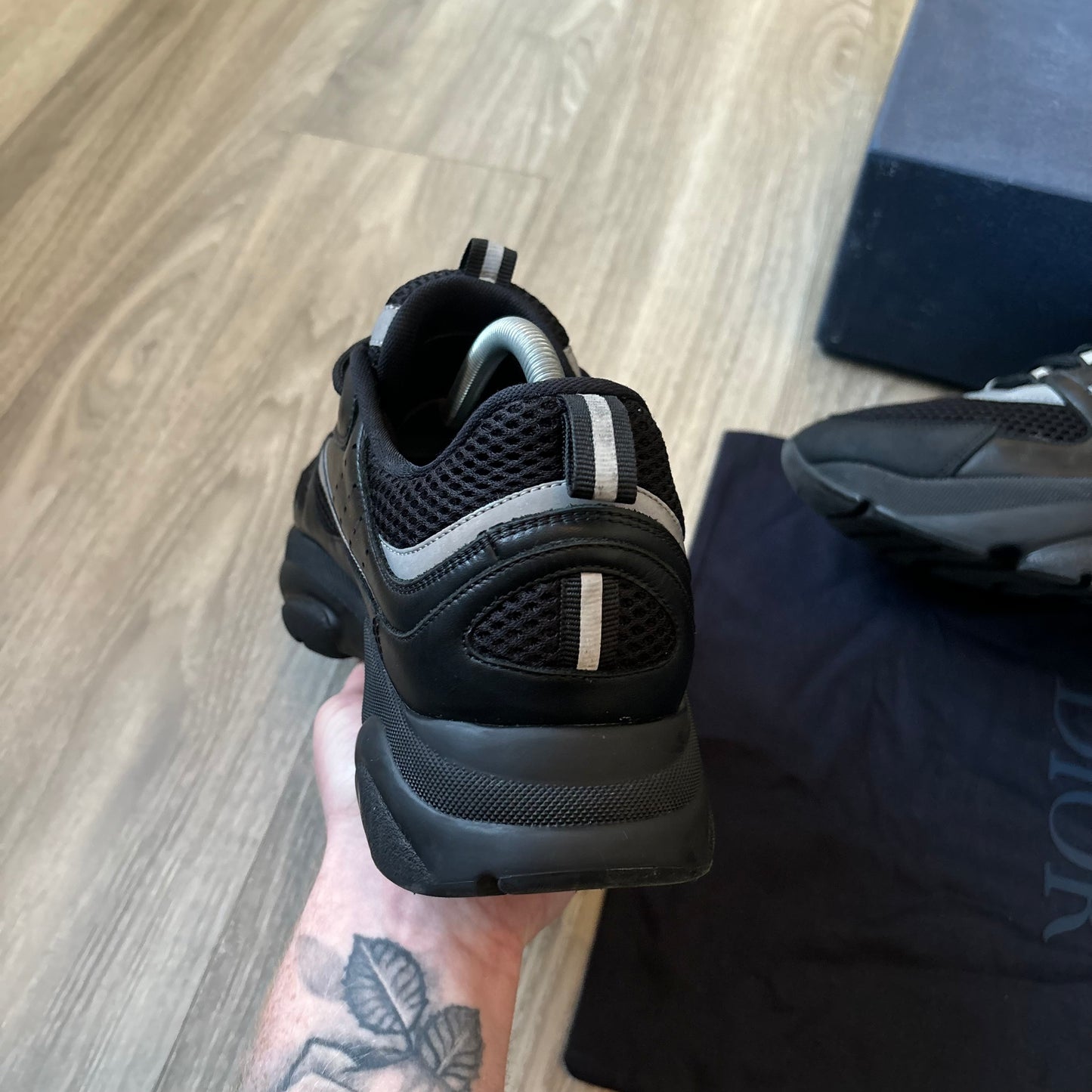 Dior B22 Trainers UK 9.5