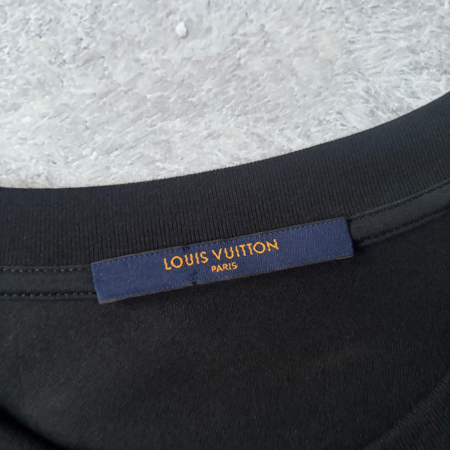 Louis Vuitton Gradient T-Shirt - Medium
