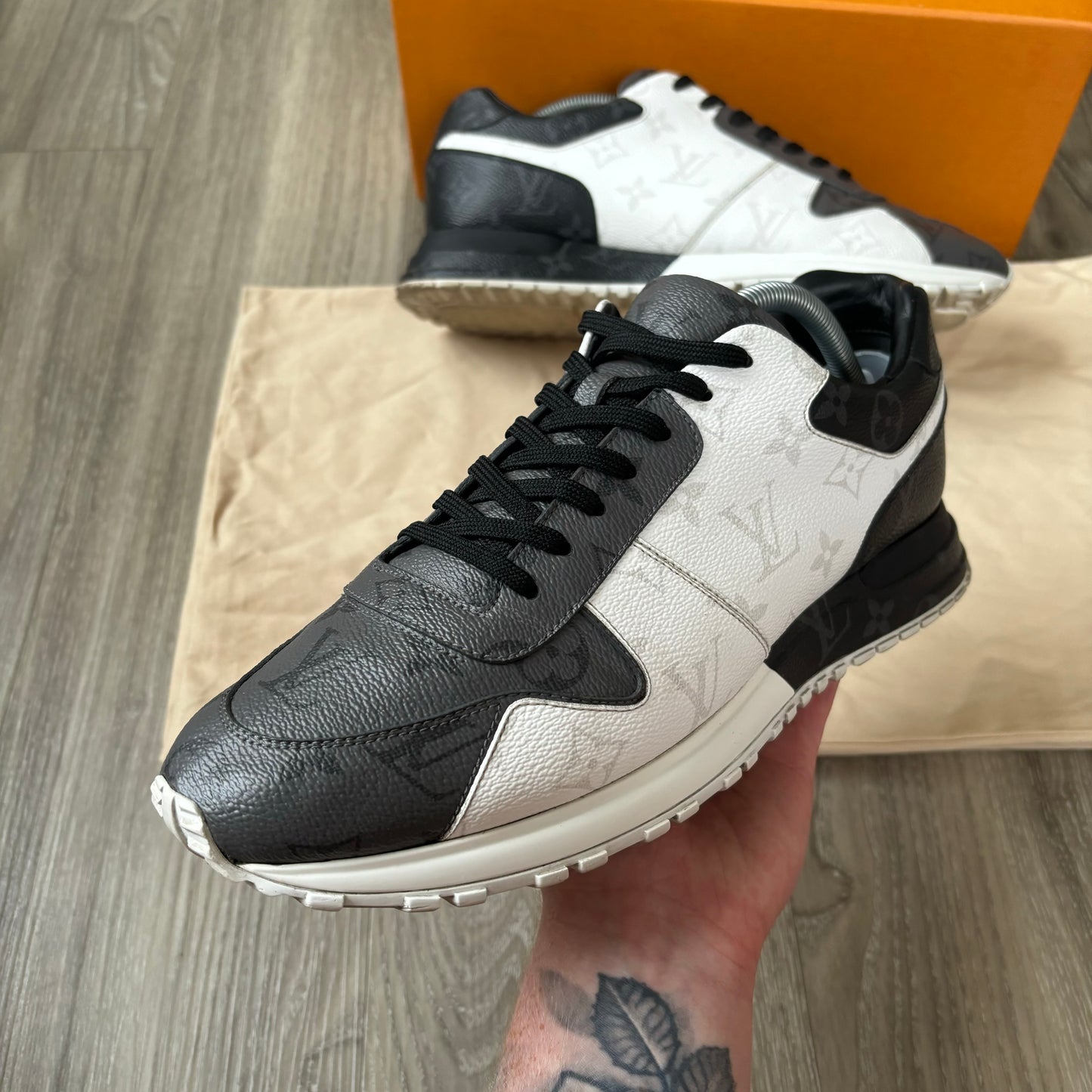 Louis Vuitton Runaway Trainers UK 9.5